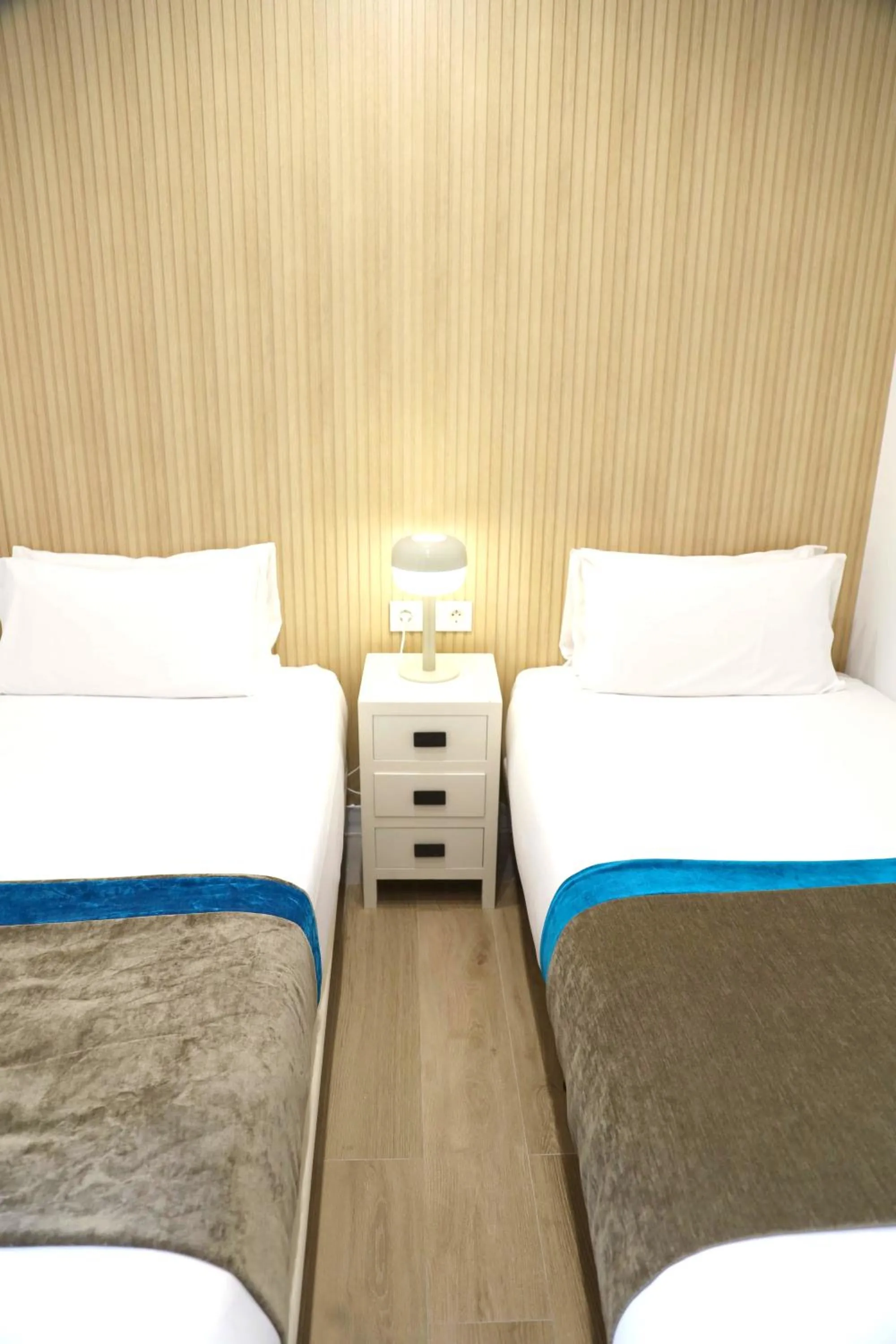 Bedroom, Bed in Cosmo Apartments Consell de Cent - Plaza Universitat