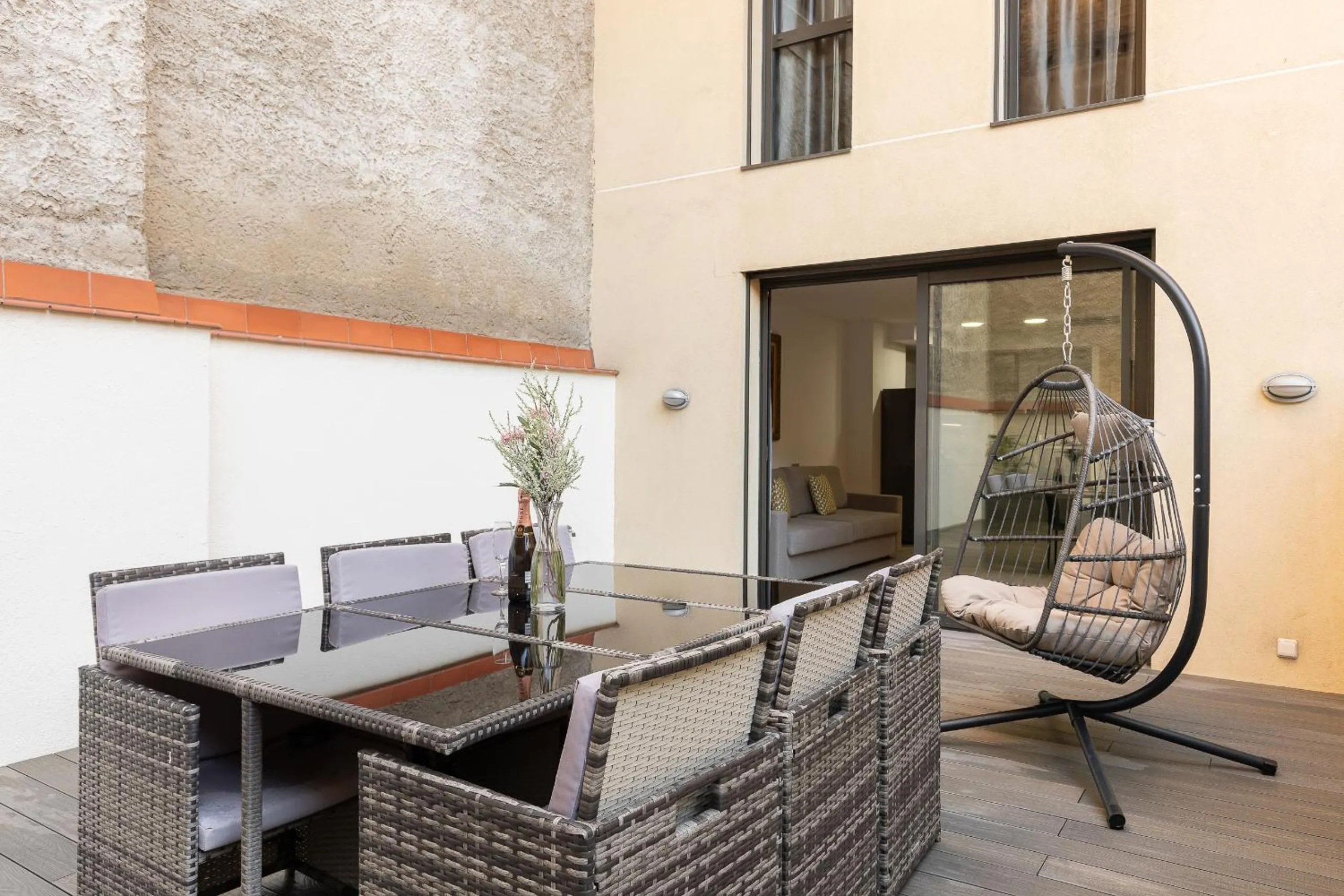 Patio in Cosmo Apartments Consell de Cent - Plaza Universitat