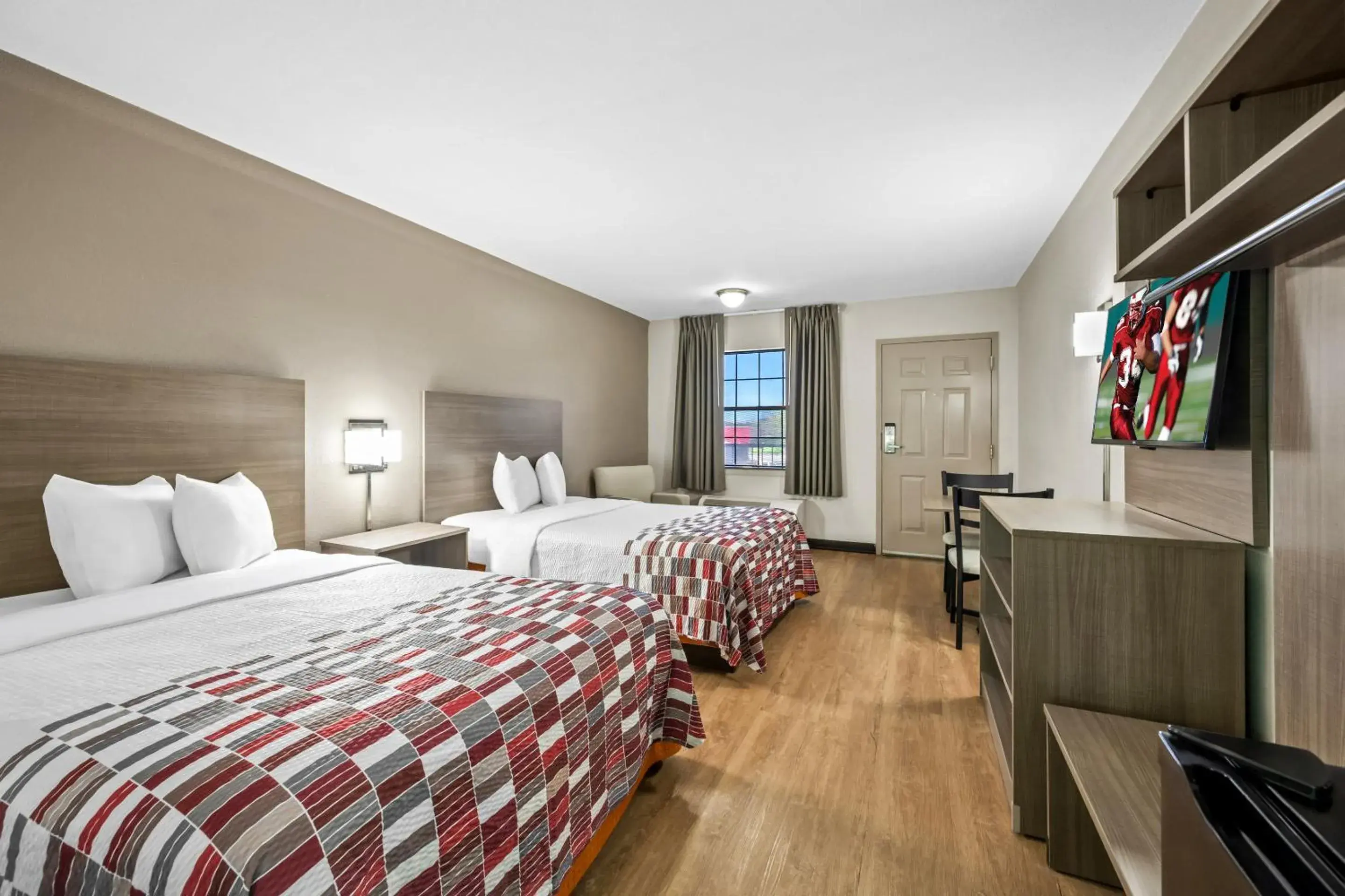 Bedroom, Bed in Red Roof Inn College Station Bedroom, Bed in Red Roof Inn College Station