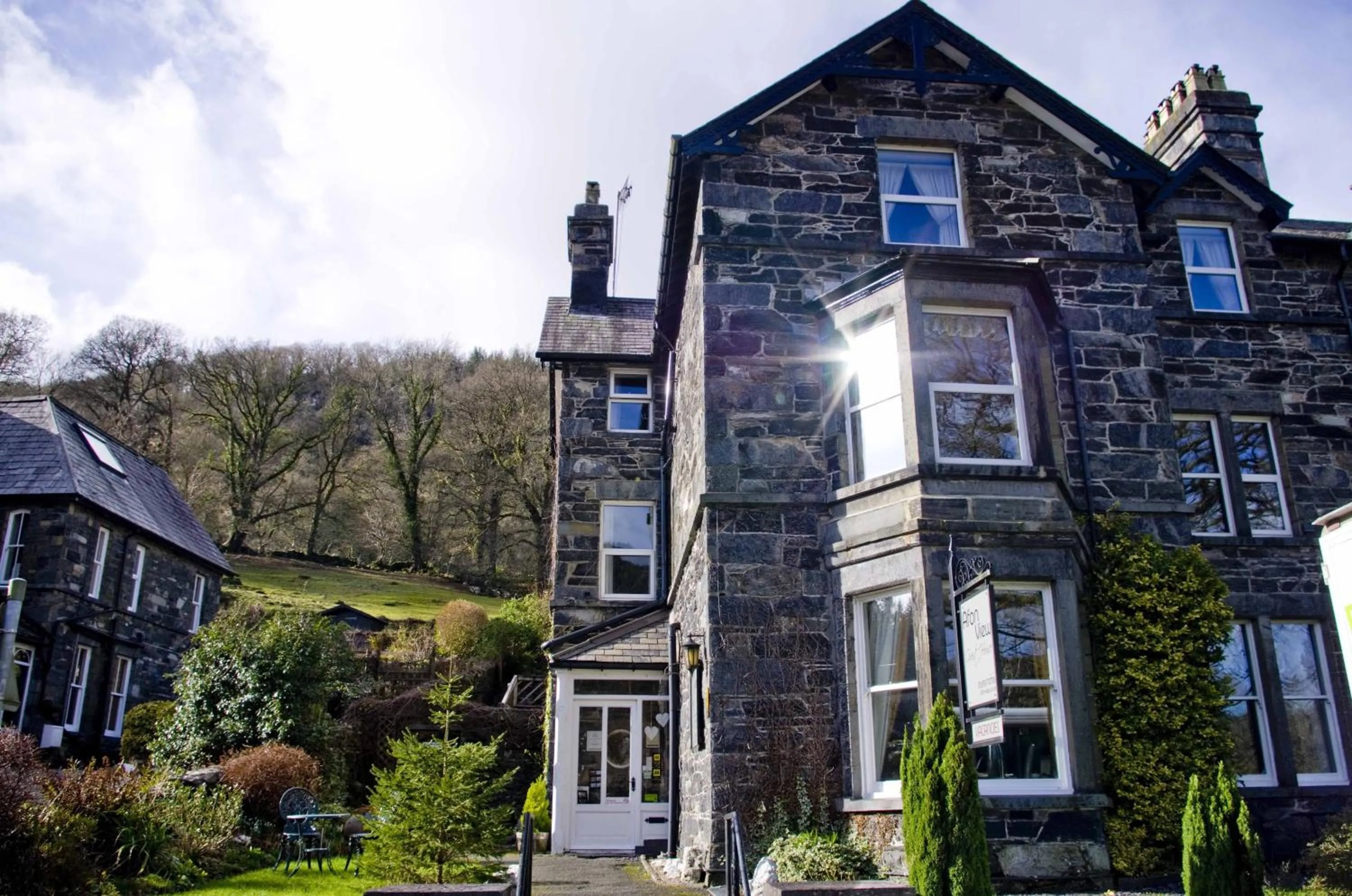 Facade/entrance in Afon View