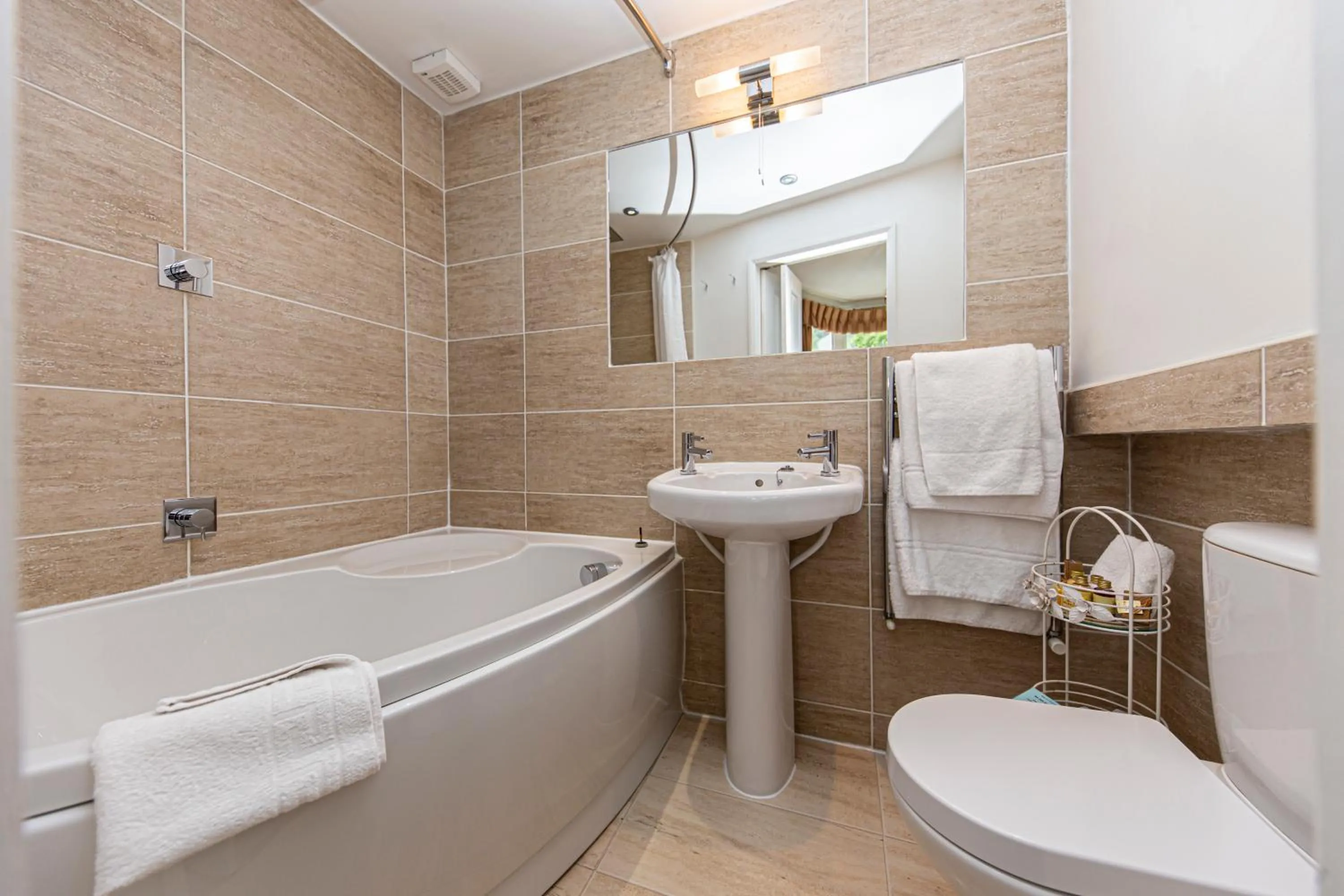 Shower in Afon View