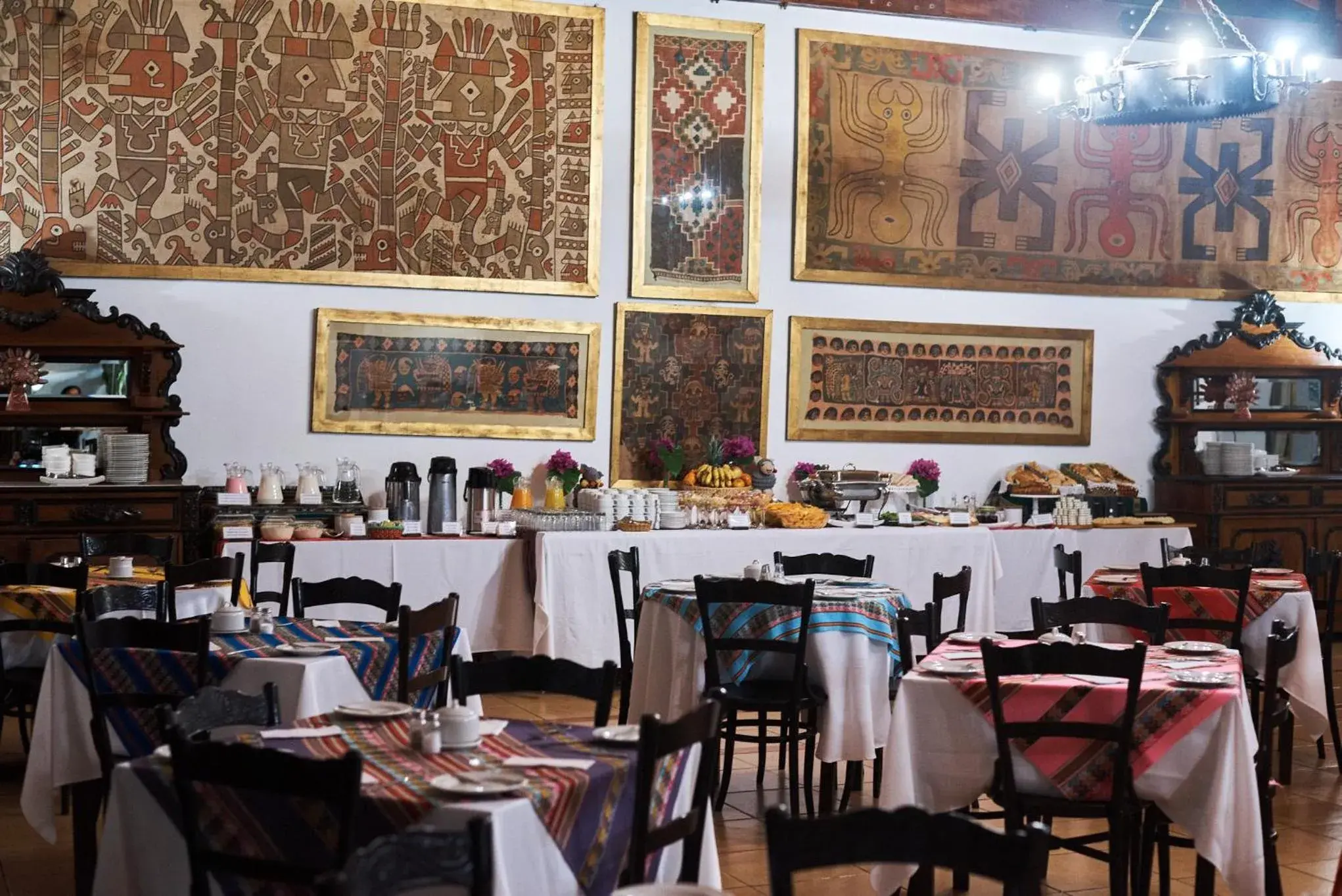 Restaurant/places to eat in Hotel Majoro Restaurant/places to eat in Hotel Majoro