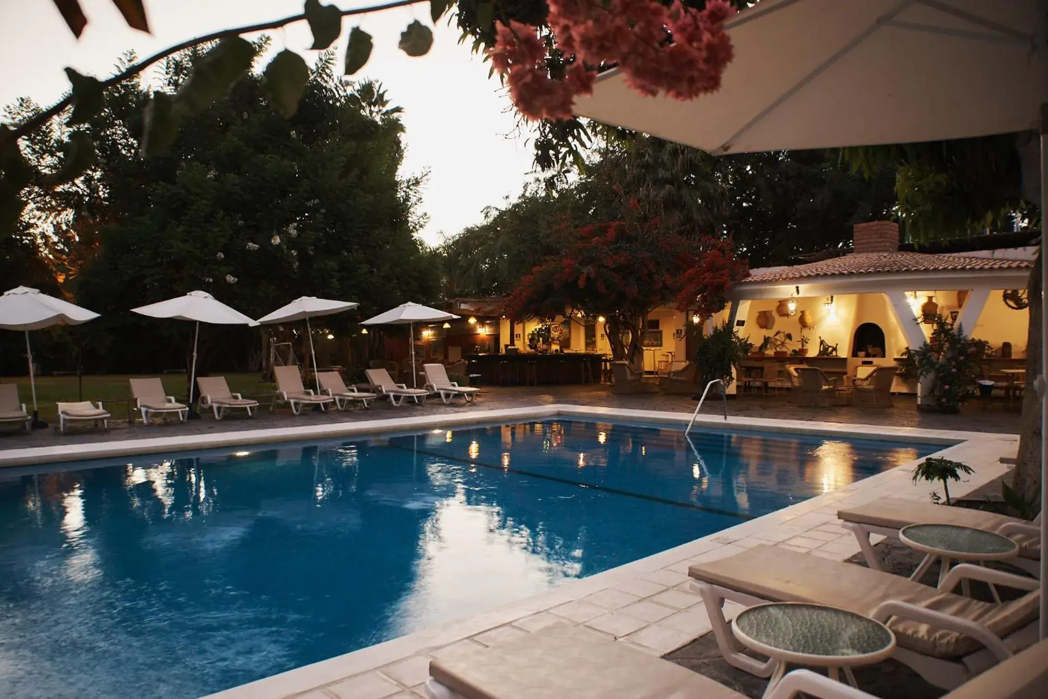 Swimming pool in Hotel Majoro Swimming pool in Hotel Majoro