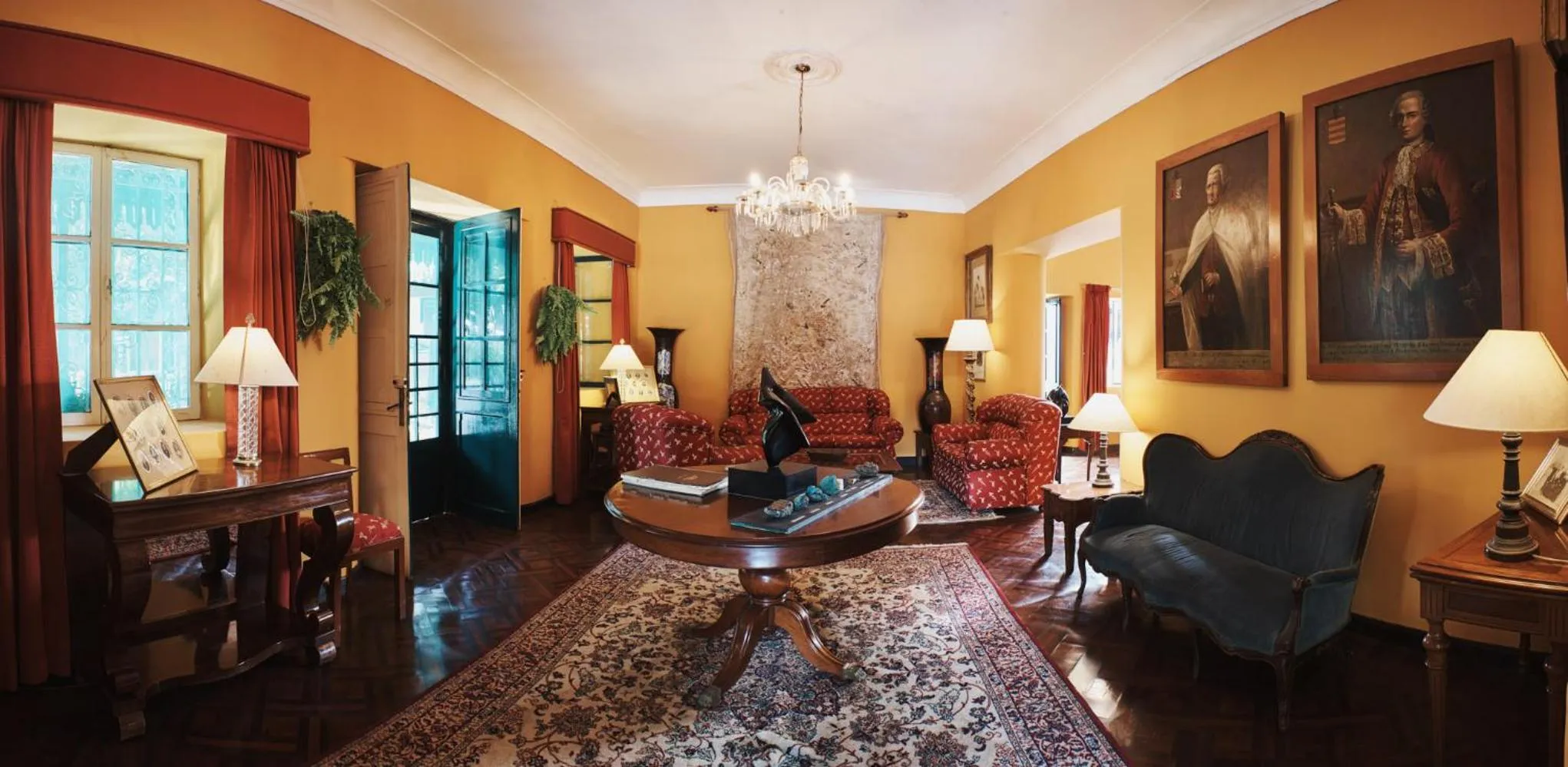 Seating area in Hotel Majoro