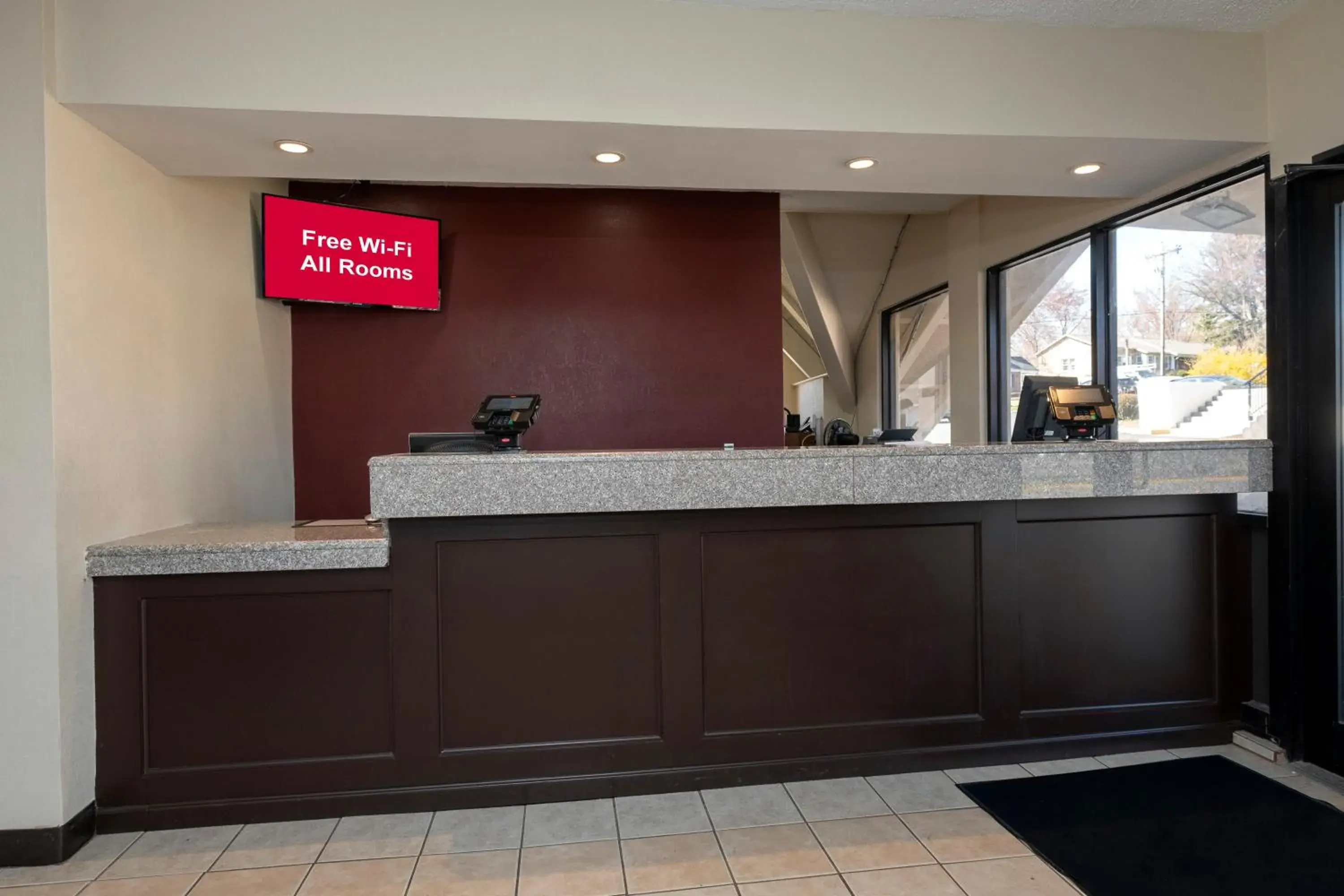 Lobby or reception in Red Roof Inn Warrenton Lobby or reception in Red Roof Inn Warrenton