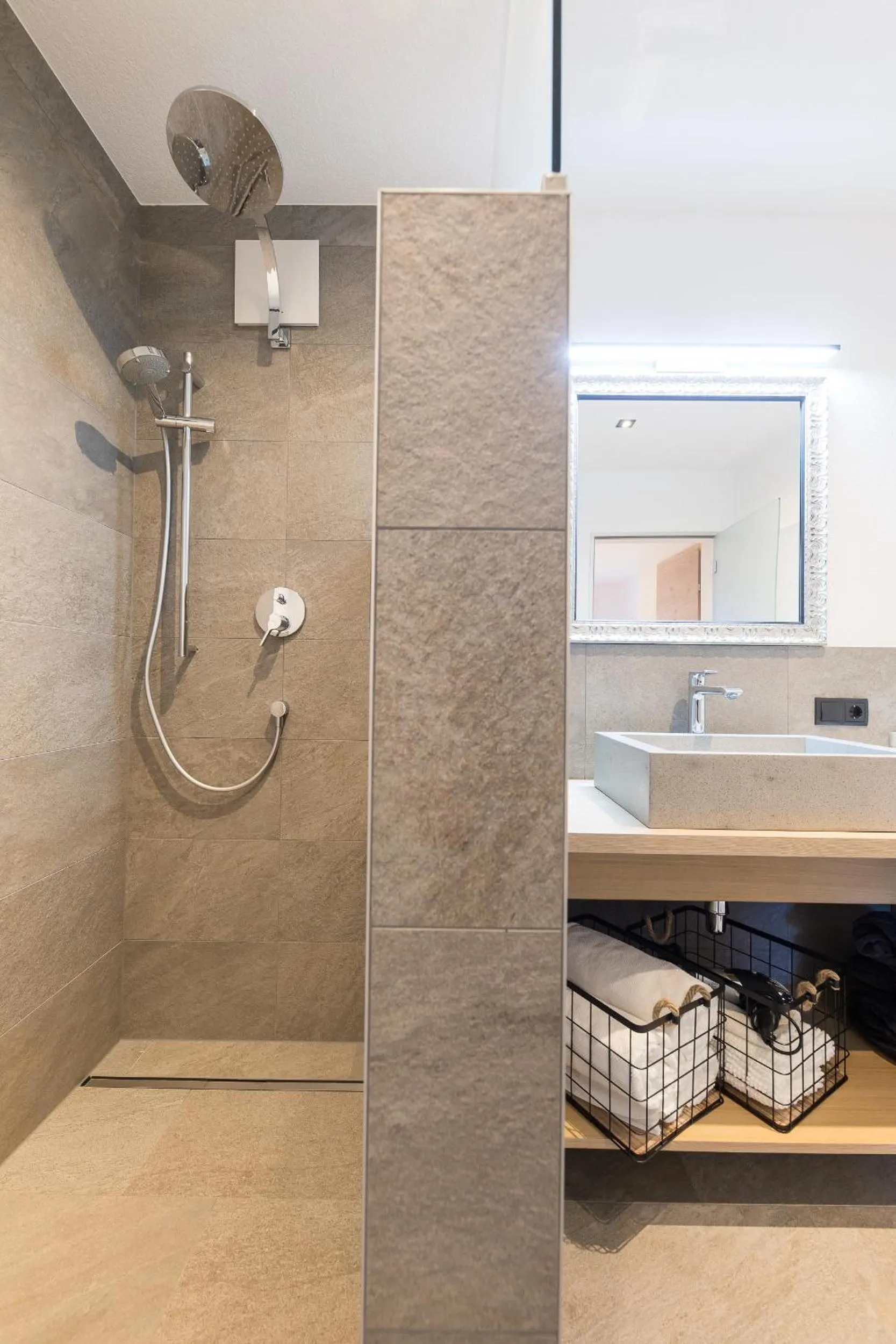 Shower in Easy Living Apartment Ötztal