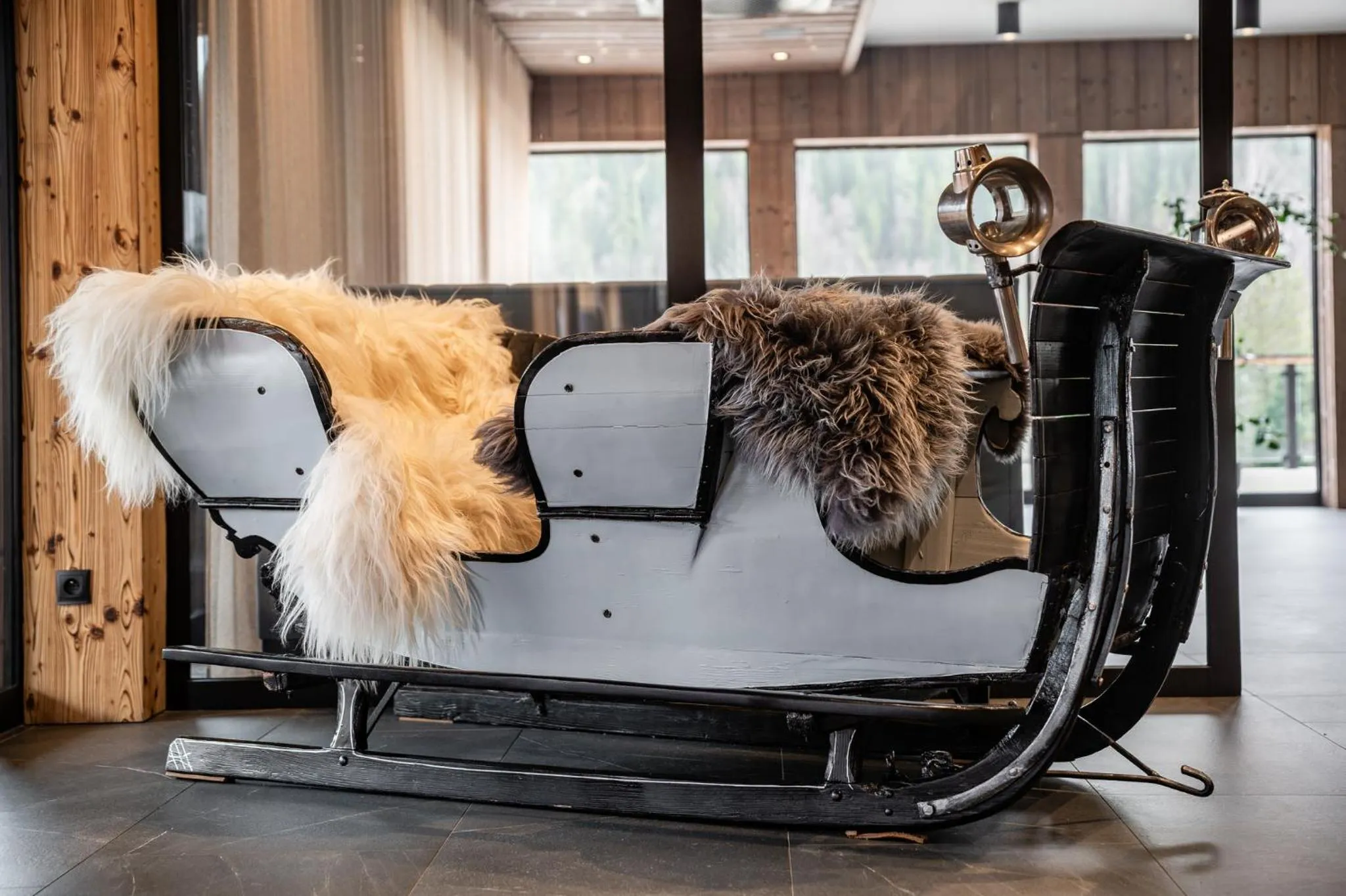 Seating area in Hotel Litworowy Staw