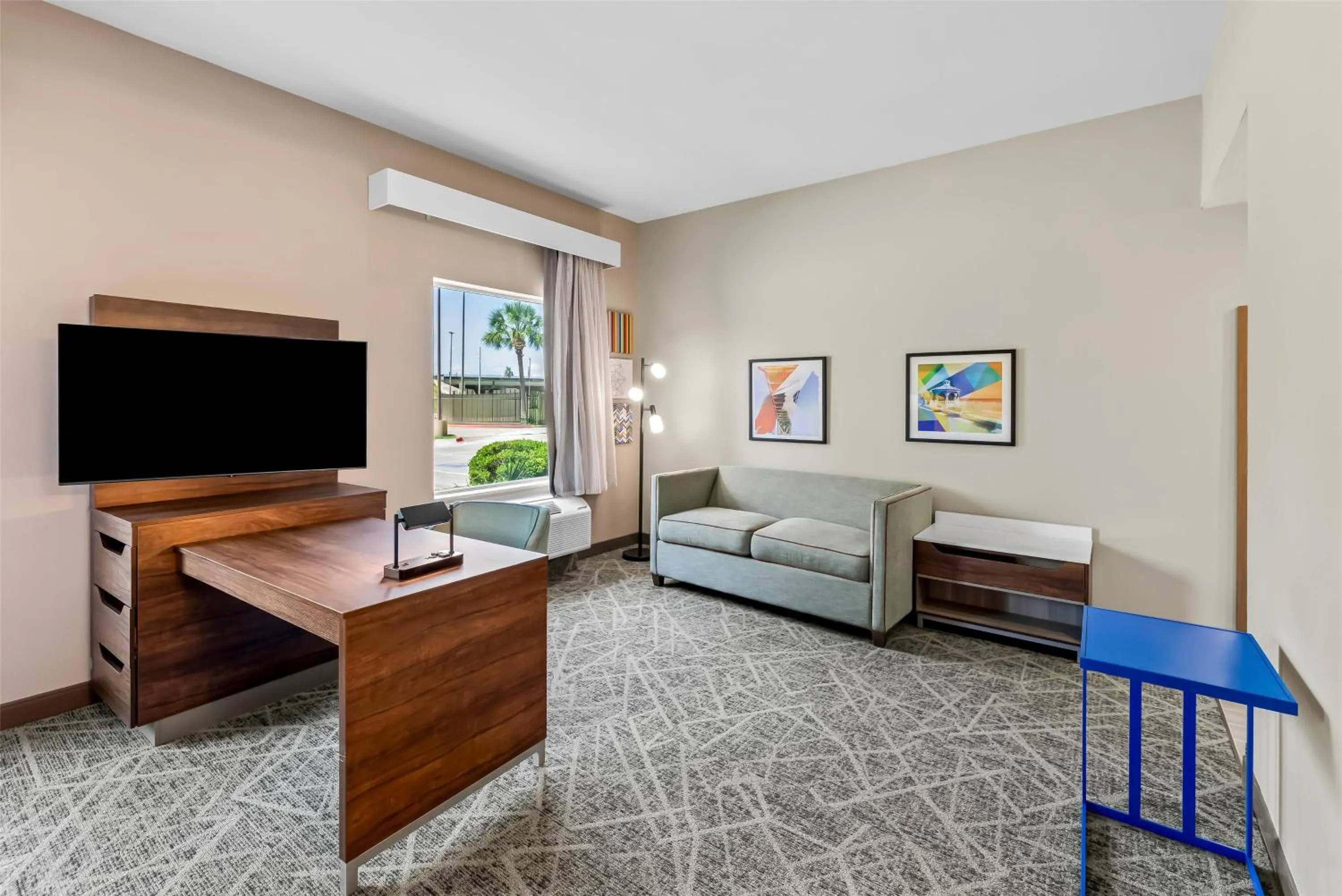 Living room in Hampton Inn & Suites Corpus Christi I-37 - Navigation Boulevard