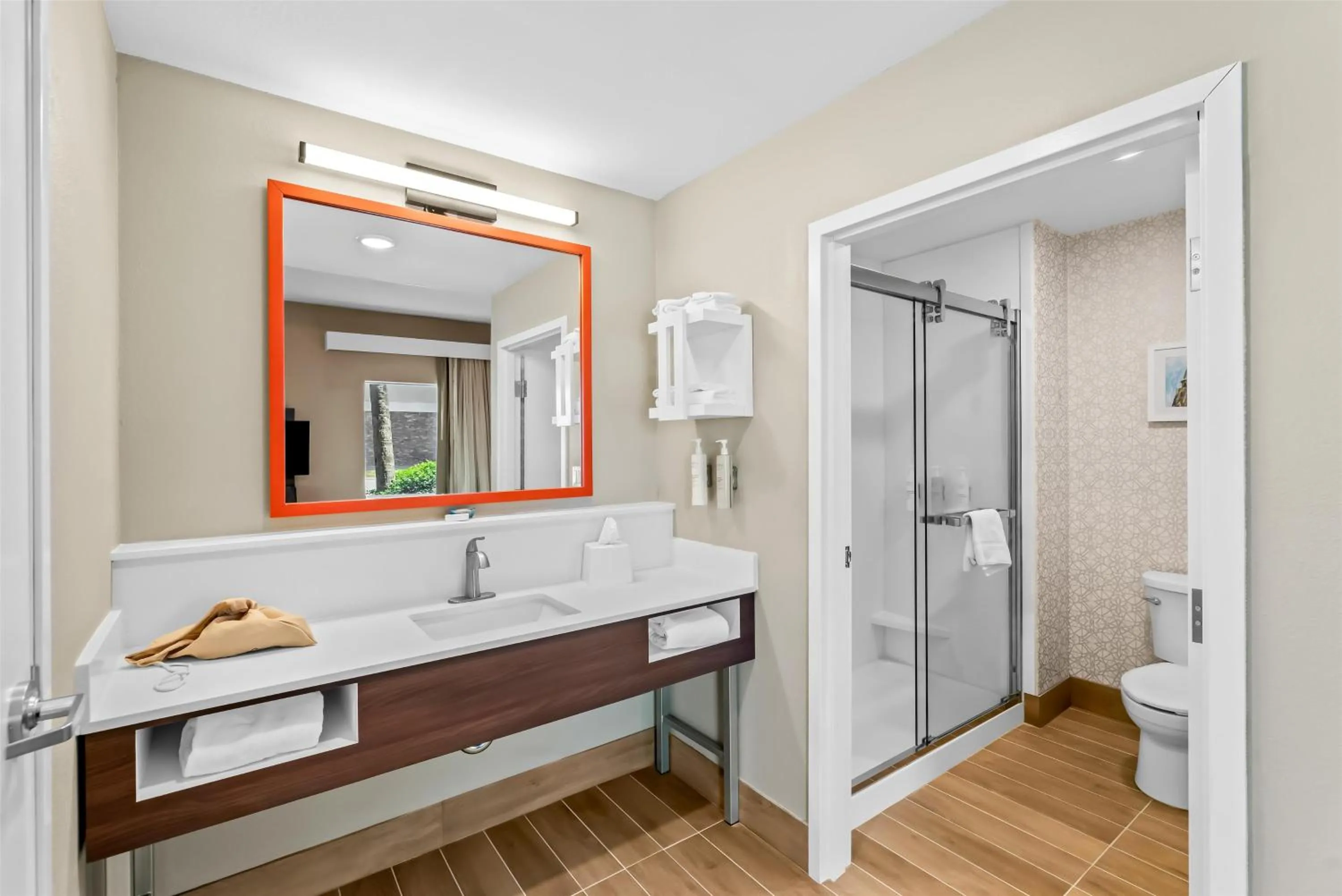 Bathroom in Hampton Inn & Suites Corpus Christi I-37 - Navigation Boulevard