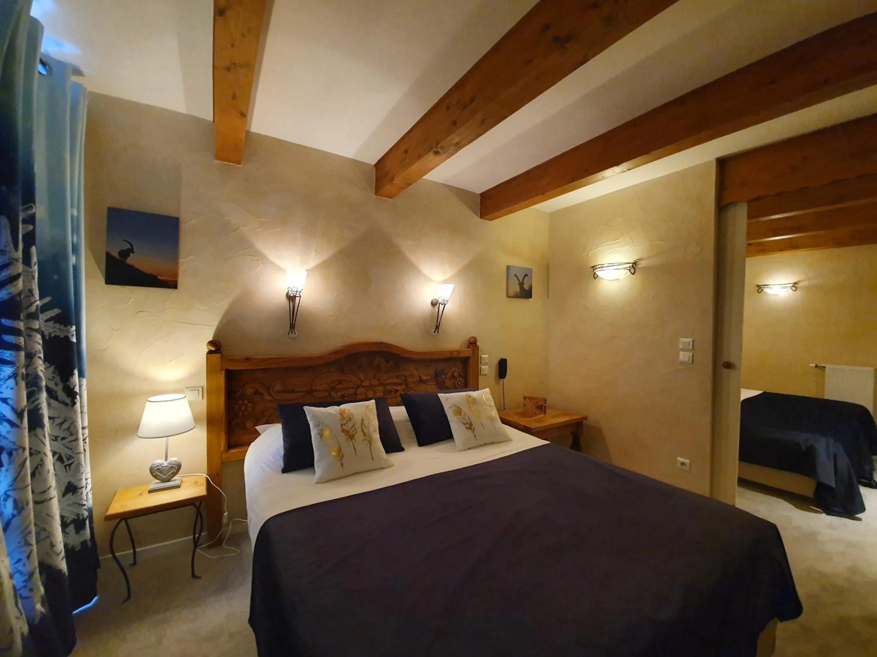 Bed in Le Chalet Suisse