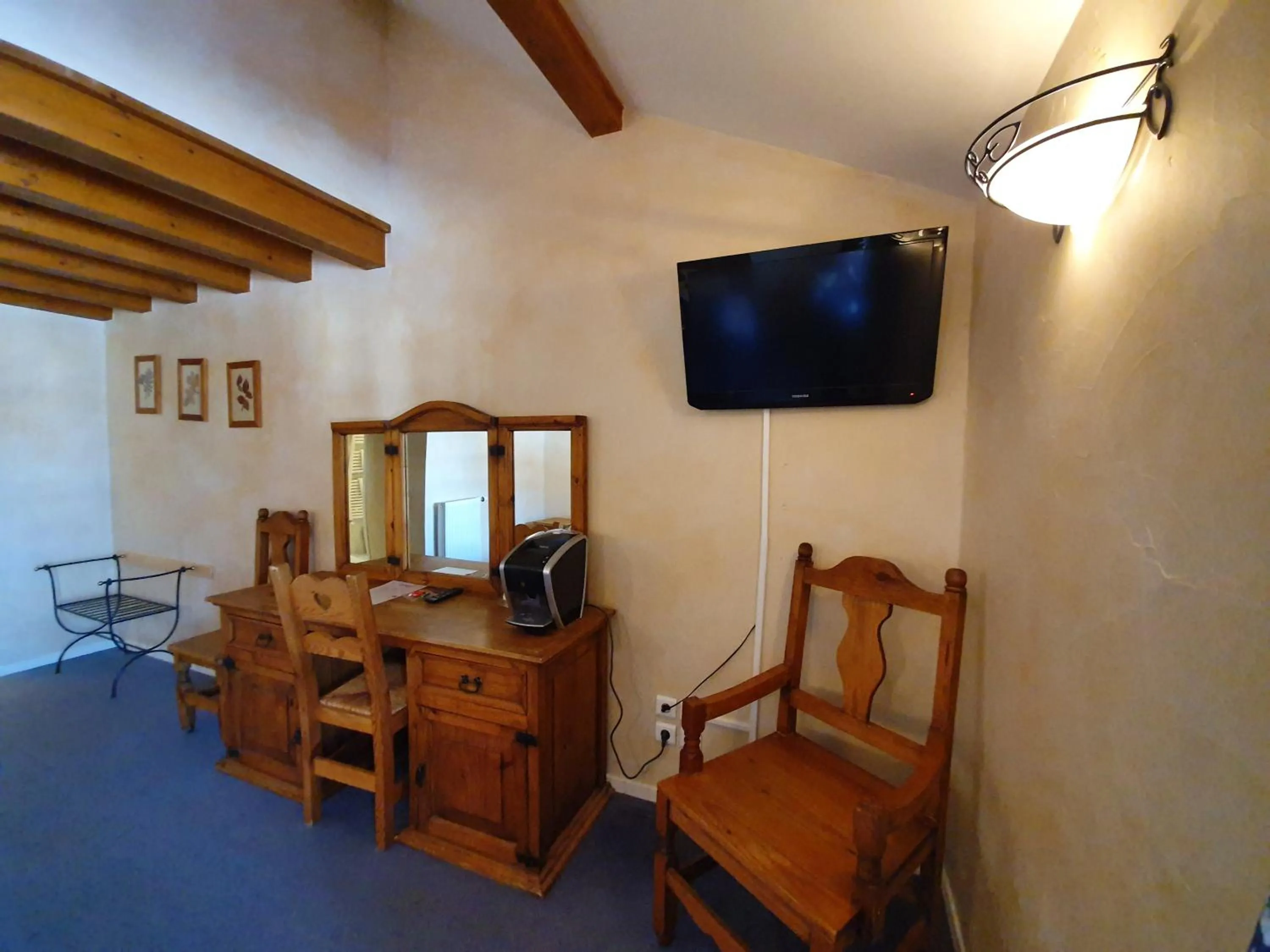 Living room in Le Chalet Suisse