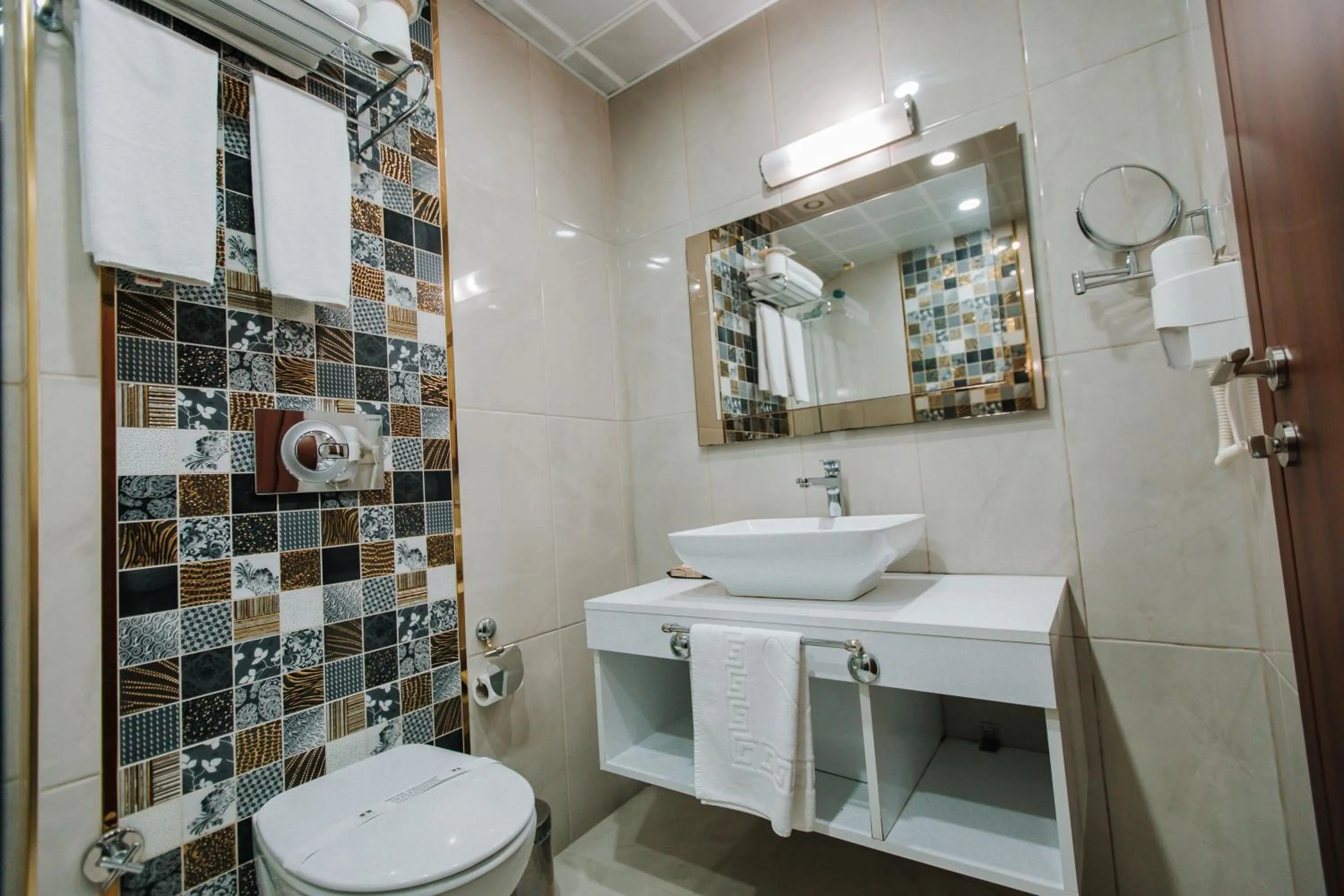 Bathroom in TS Gold Otel