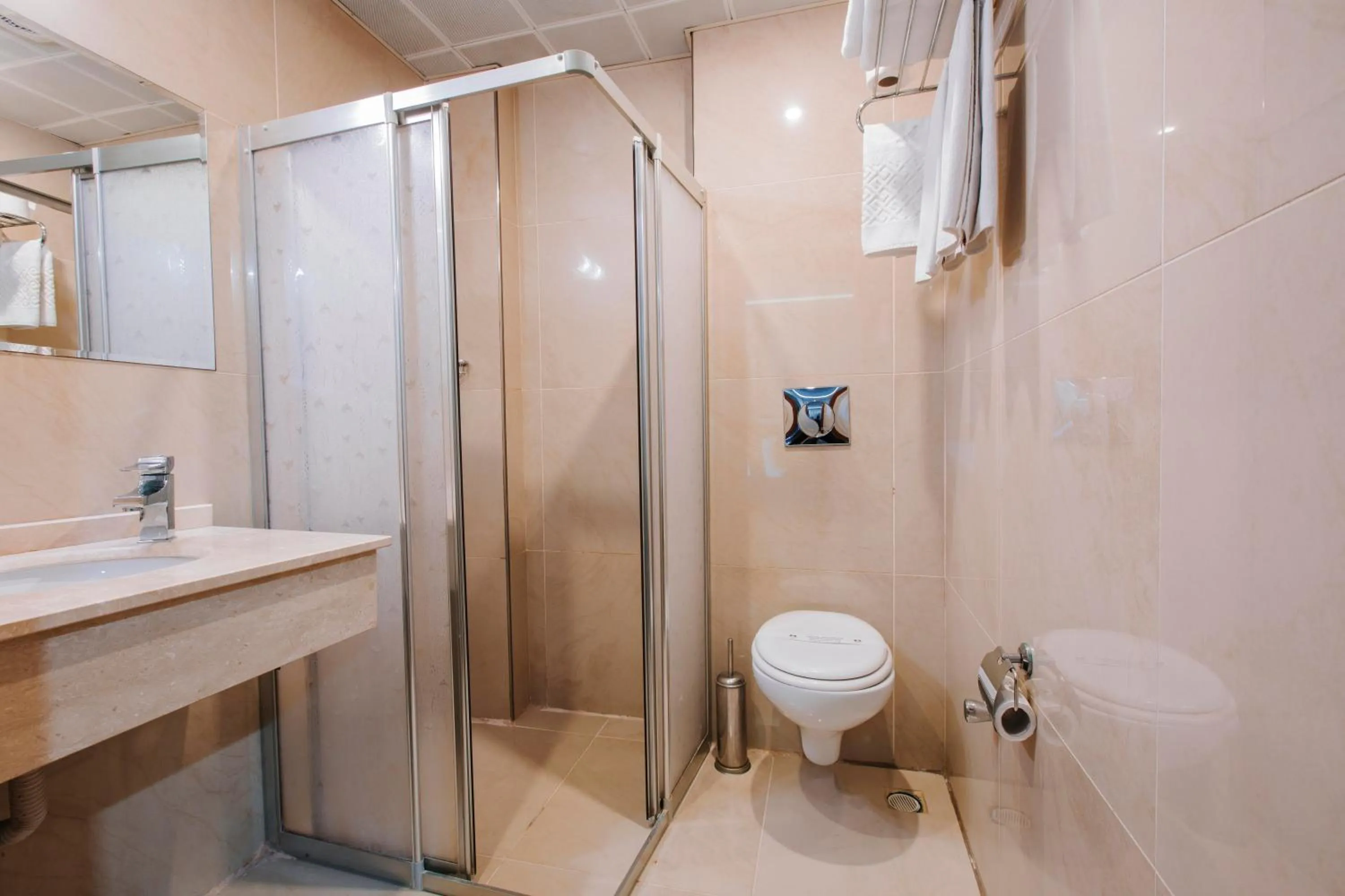 Bathroom in TS Gold Otel