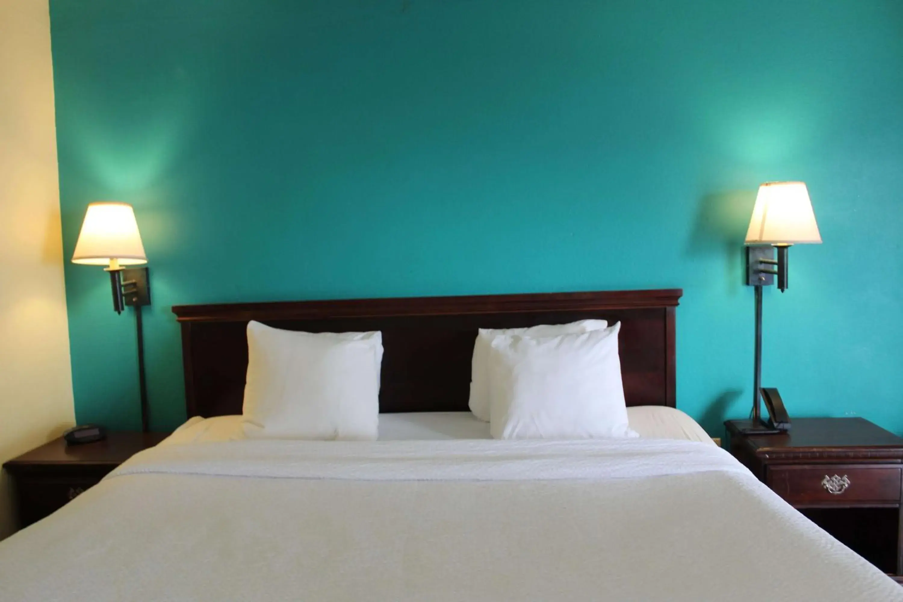 Photo of the whole room, Bed in Days Inn by Wyndham Marianna Photo of the whole room, Bed in Days Inn by Wyndham Marianna