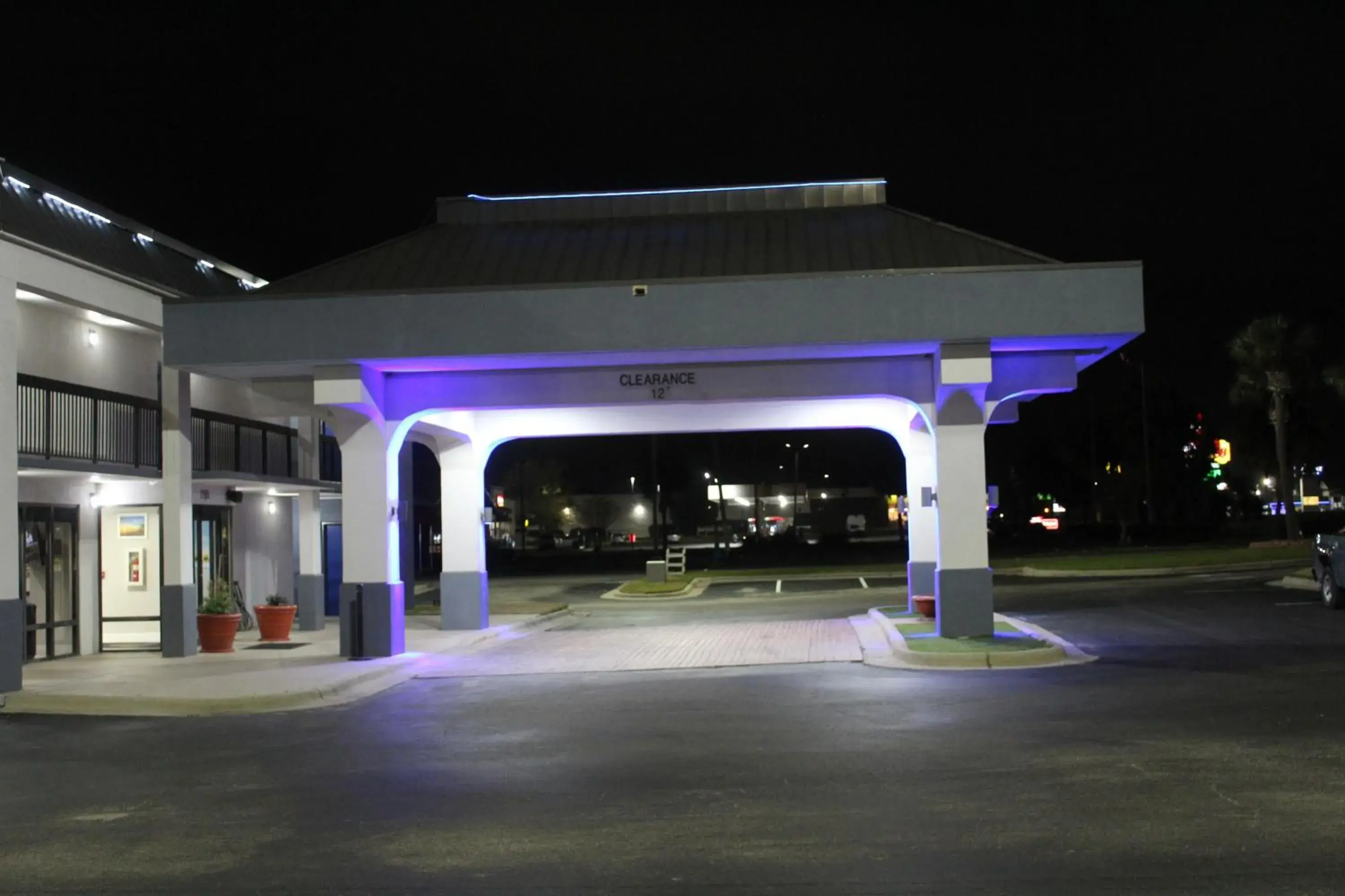 Property building in Days Inn by Wyndham Marianna Property building in Days Inn by Wyndham Marianna