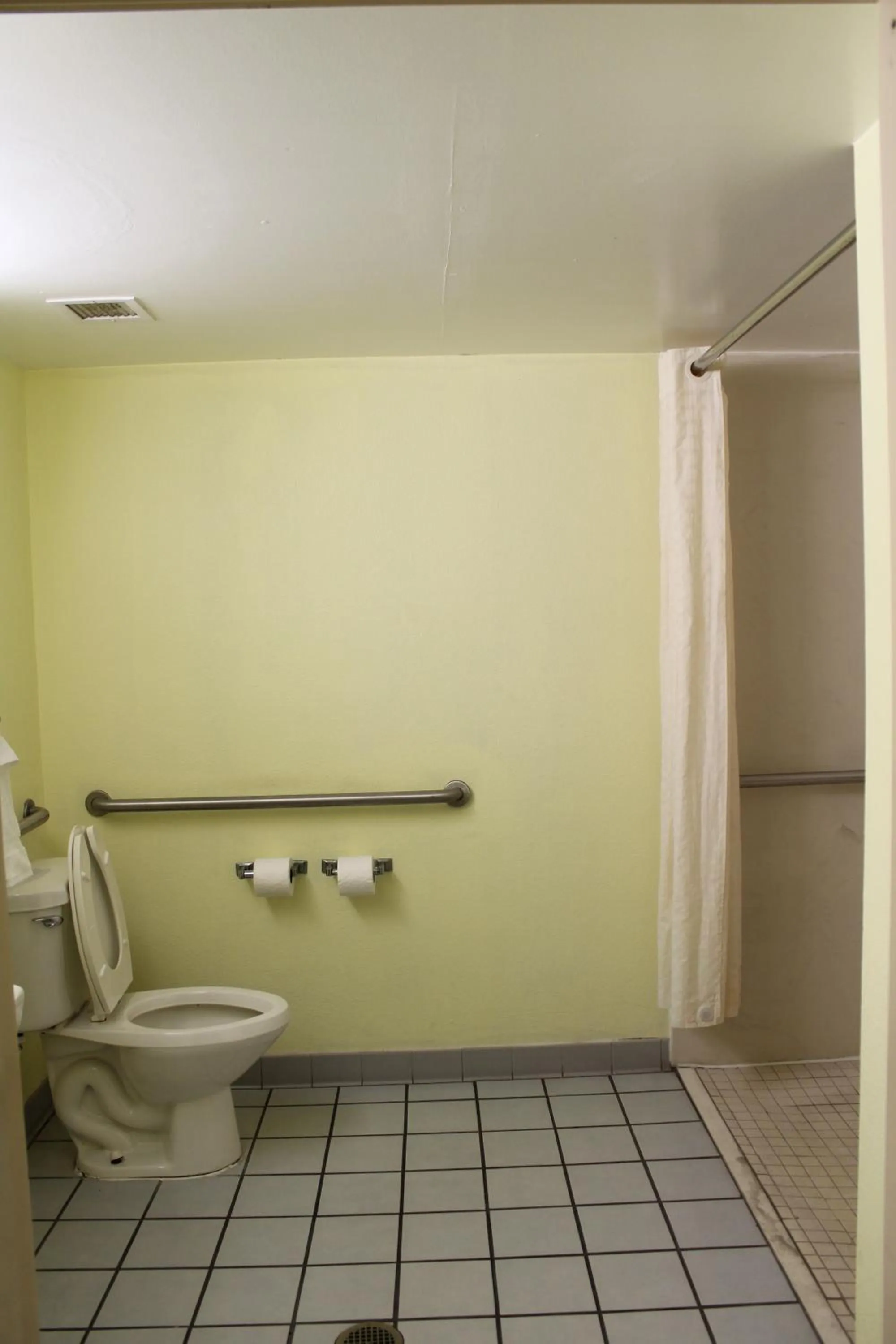 Bathroom in Days Inn by Wyndham Marianna