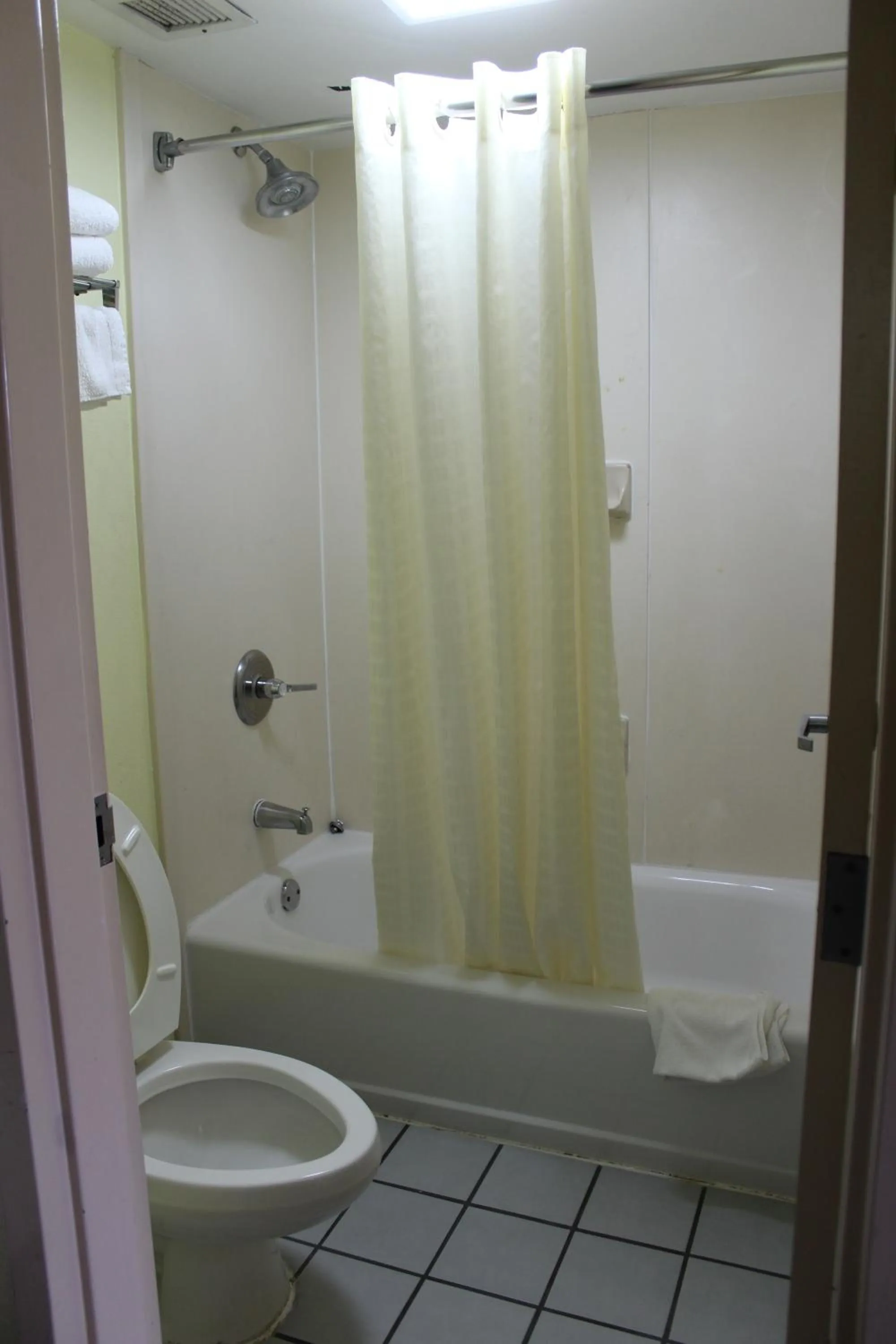 Bathroom in Days Inn by Wyndham Marianna
