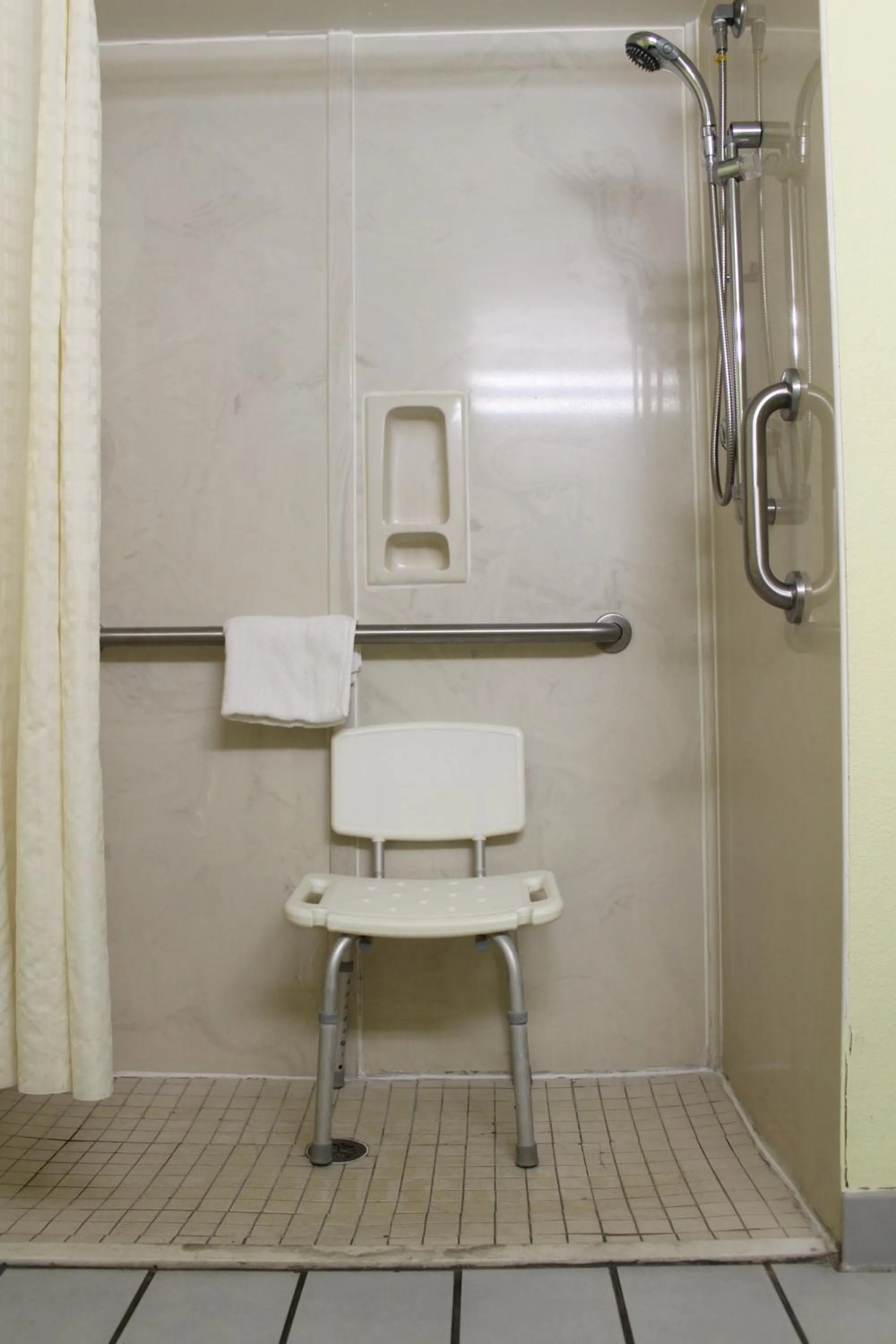 Bathroom in Days Inn by Wyndham Marianna