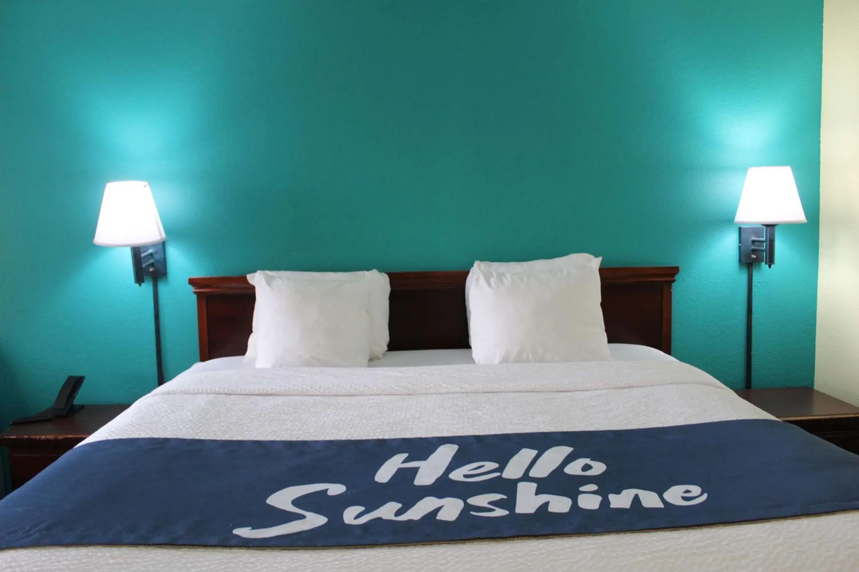 Photo of the whole room, Bed in Days Inn by Wyndham Marianna Photo of the whole room, Bed in Days Inn by Wyndham Marianna