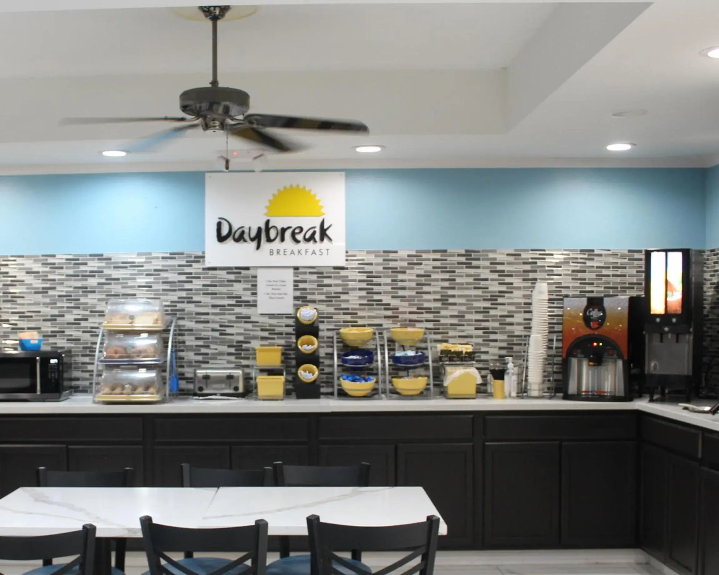 Breakfast in Days Inn by Wyndham Marianna Breakfast in Days Inn by Wyndham Marianna