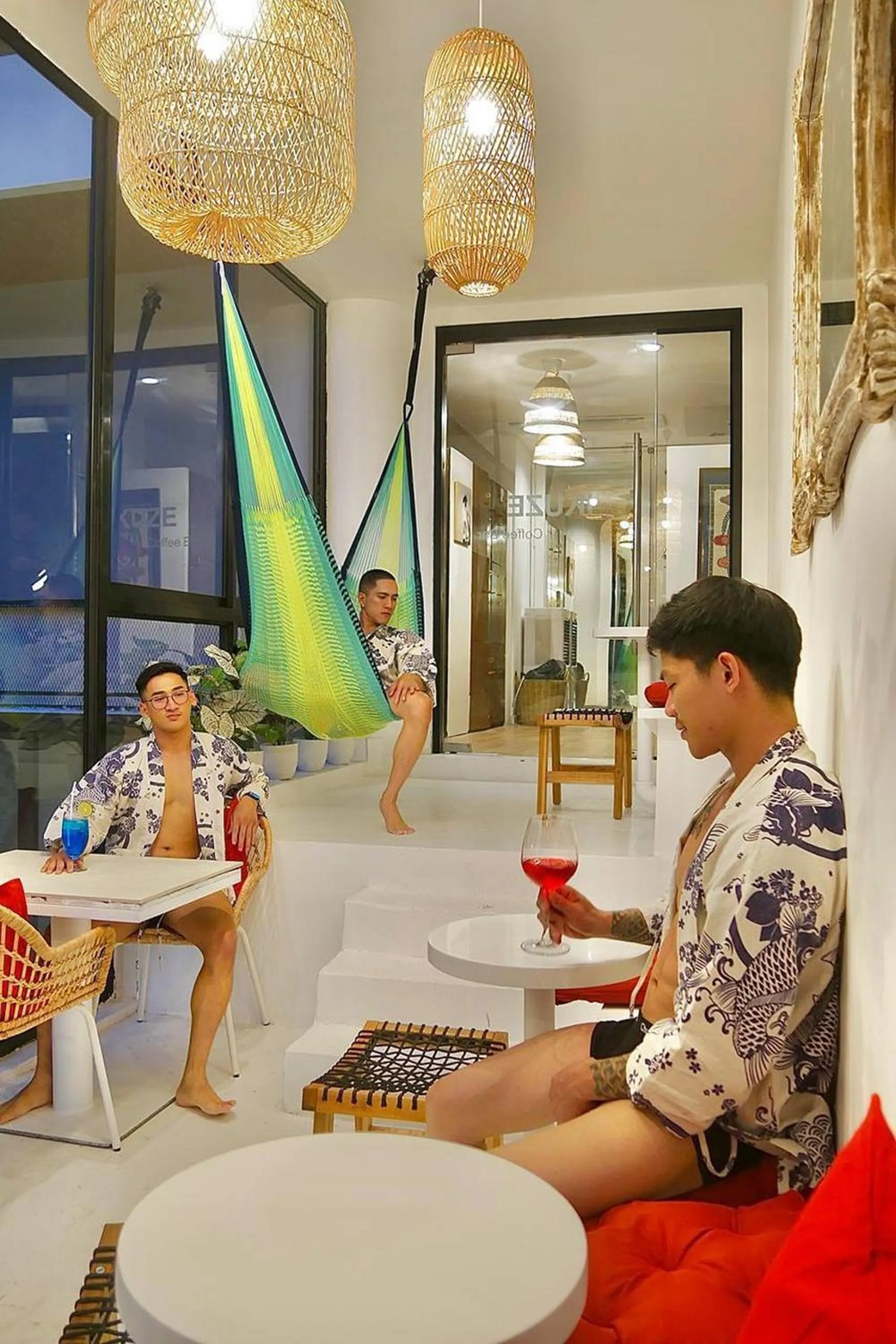 Lounge or bar in Blu Cabin Ari Stylish Gay Poshtel