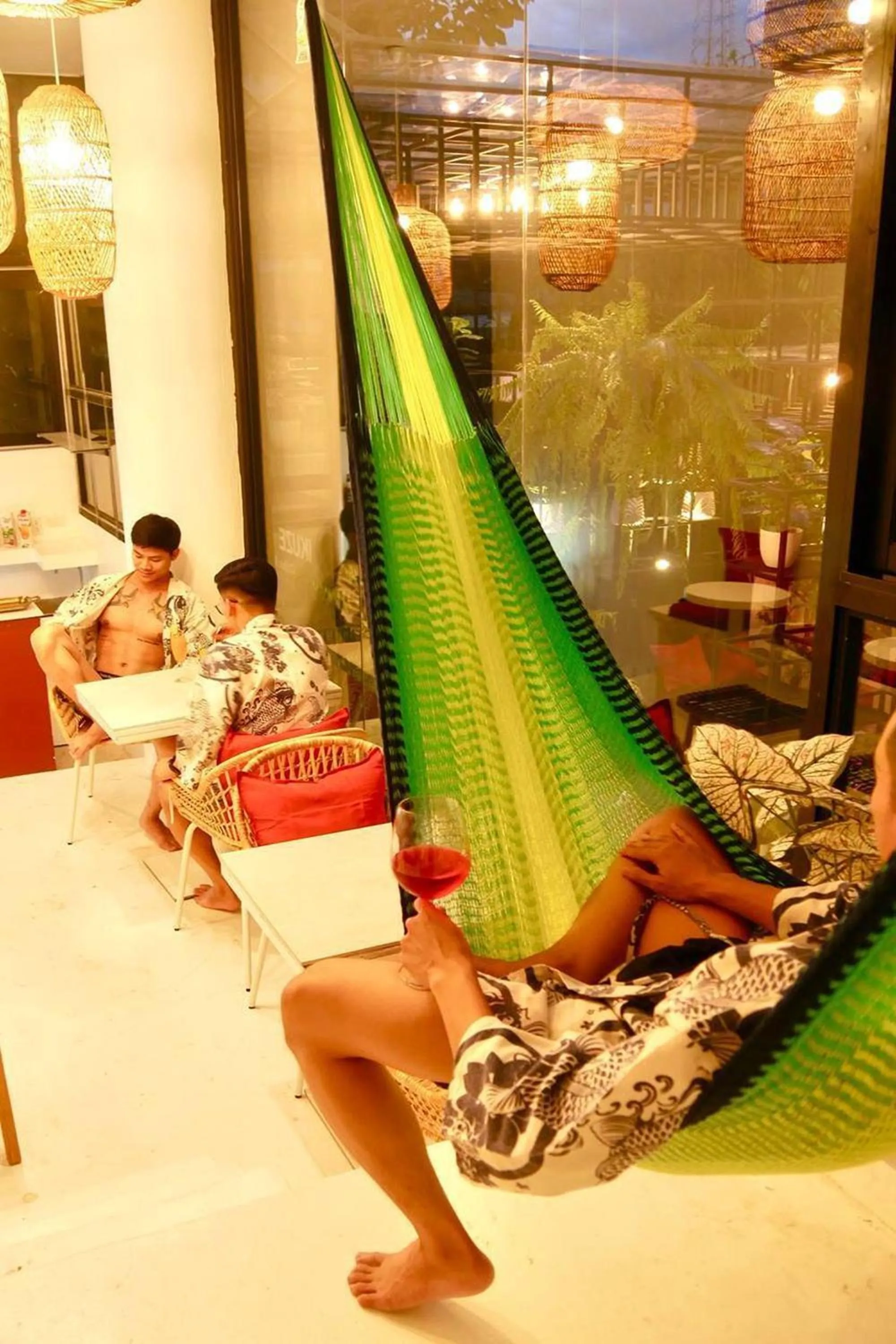 Lounge or bar in Blu Cabin Ari Stylish Gay Poshtel