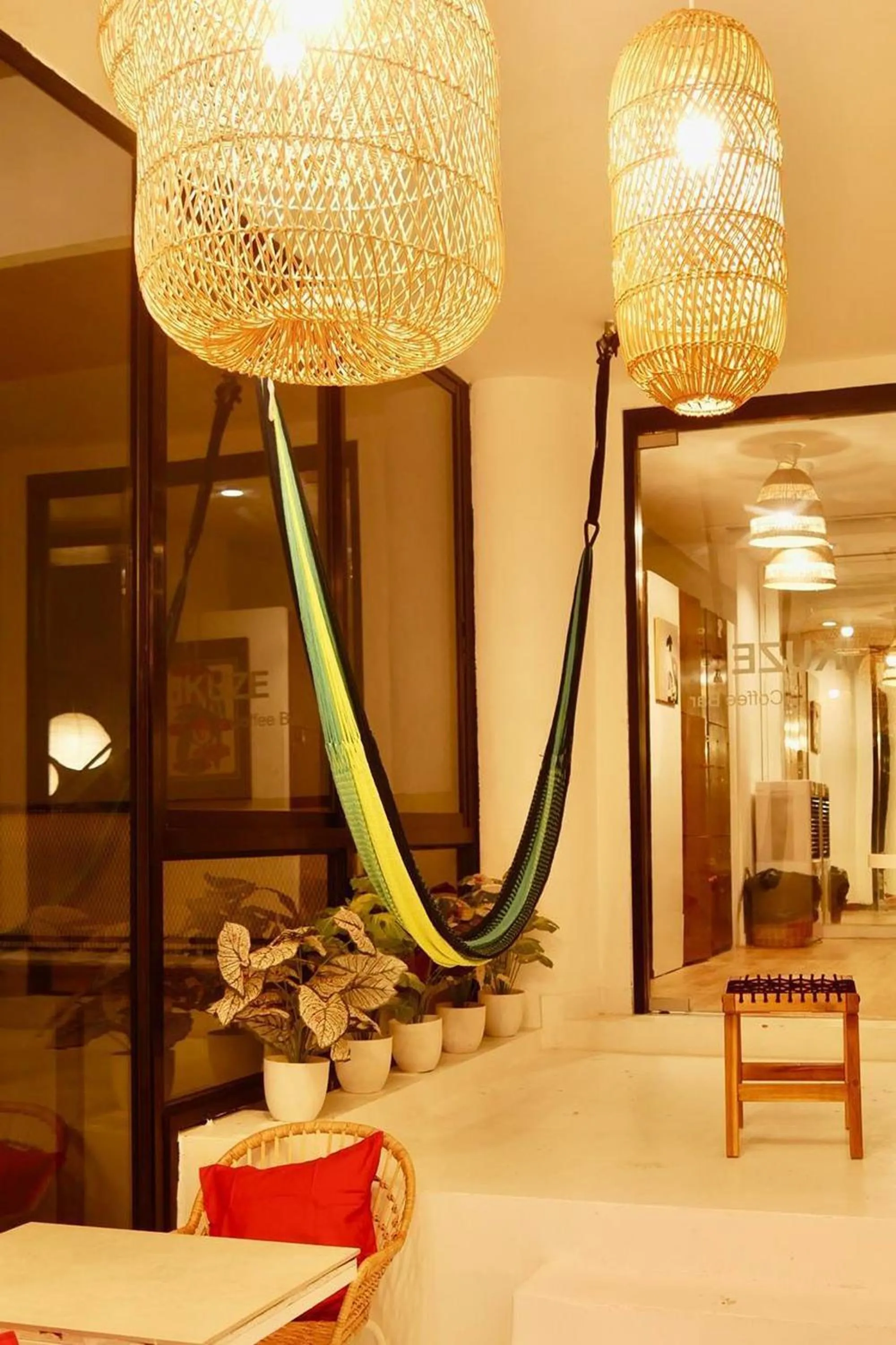 Lounge or bar in Blu Cabin Ari Stylish Gay Poshtel