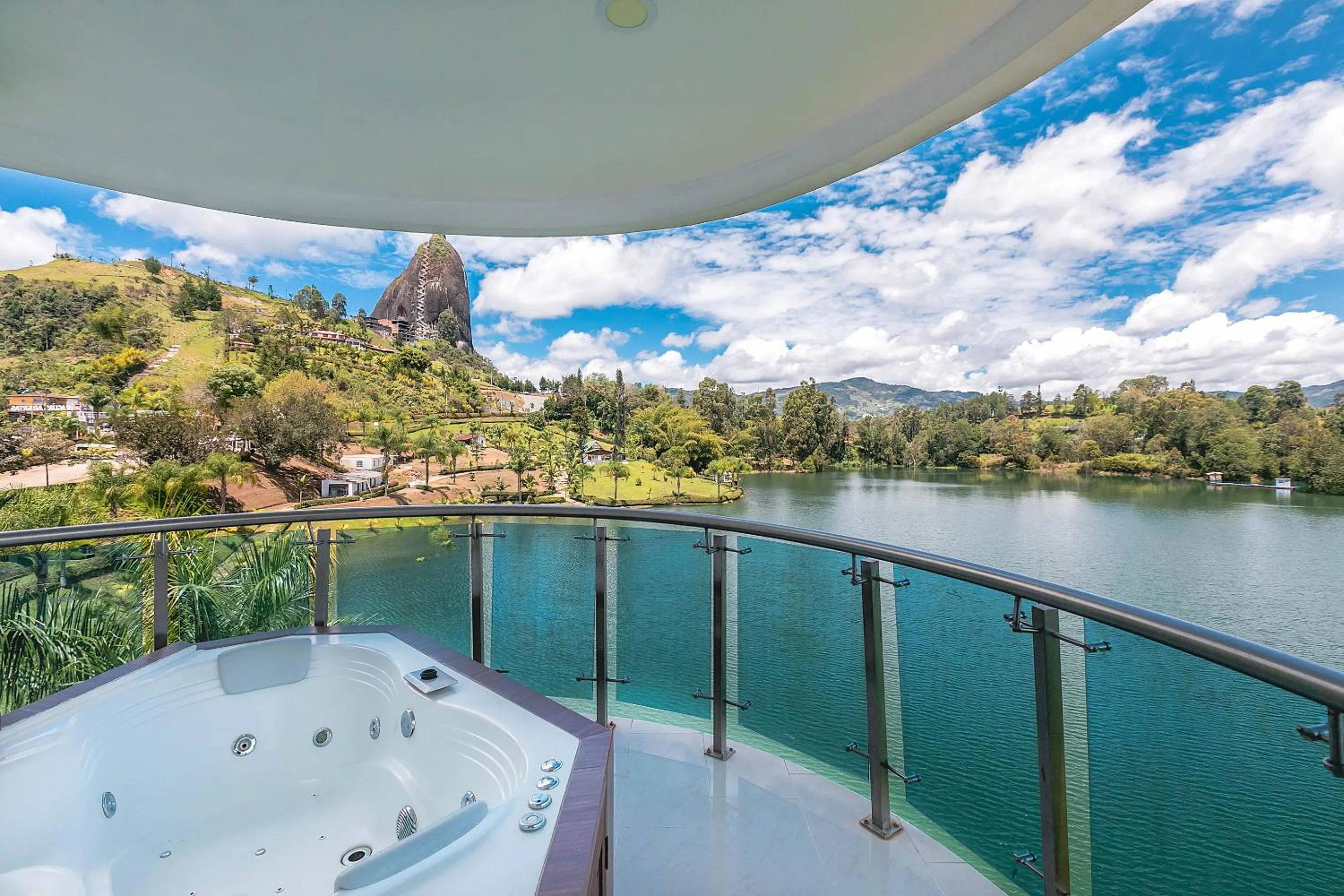 Lake view in Hotel Los Recuerdos