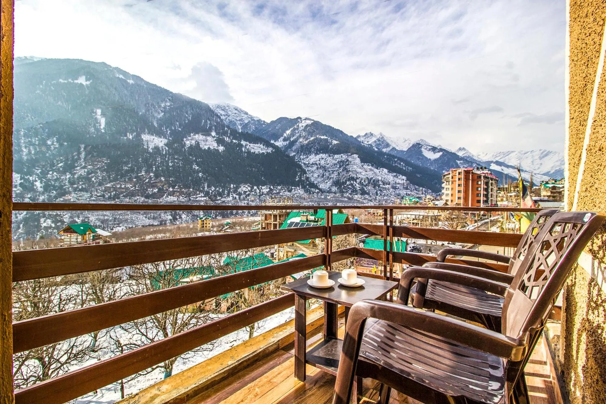 Balcony/Terrace in FabHotel Shami Inn Naggar Road