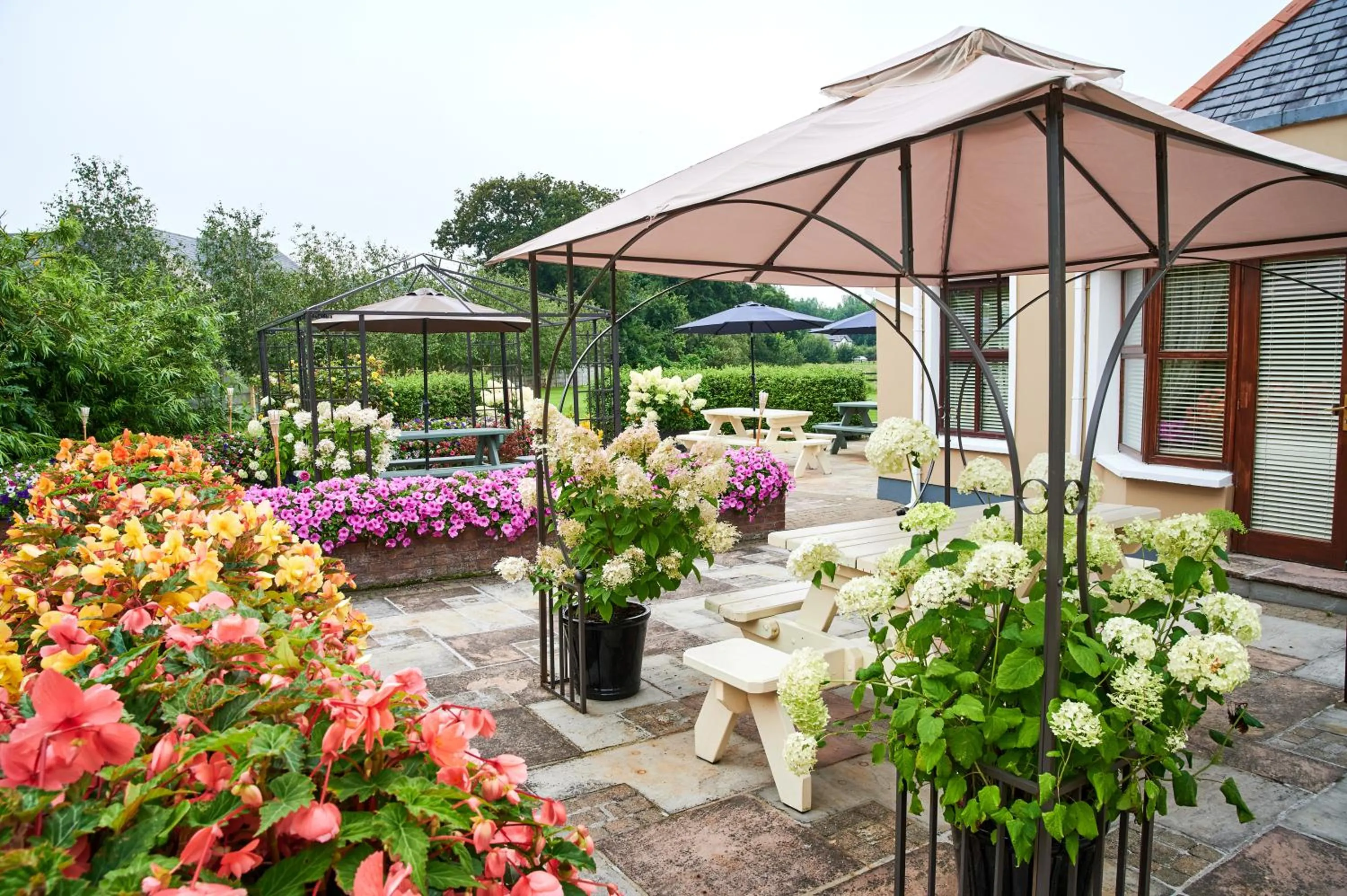 Garden in Bunratty Manor Hotel