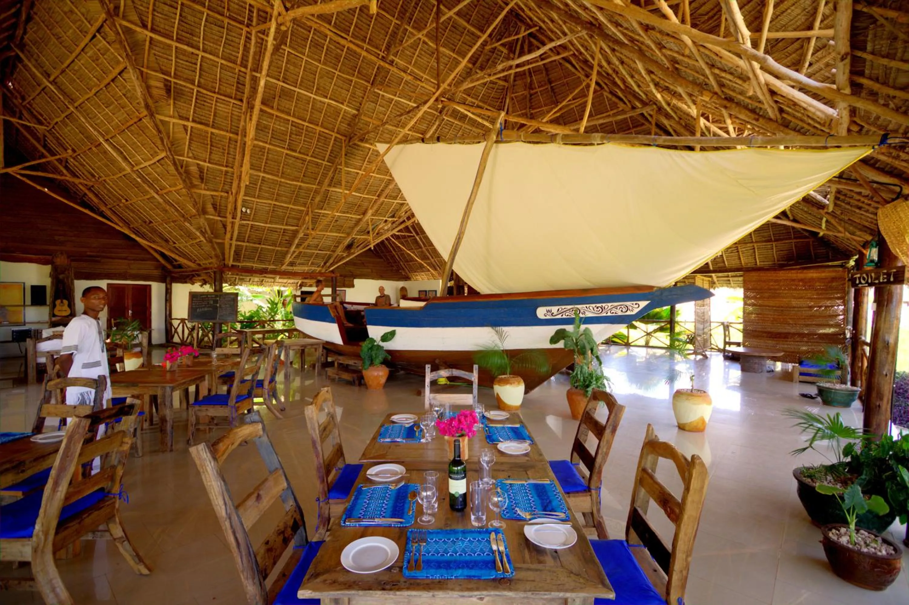 Restaurant/places to eat in The Zanzibari