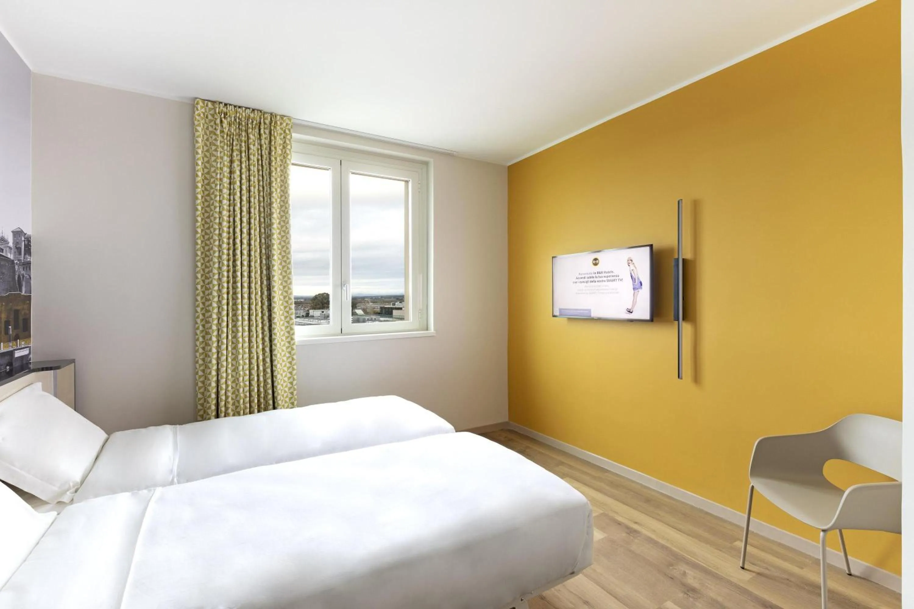 Photo of the whole room, Bed in B&B Hotel Roma Fiumicino Aeroporto Fiera 1