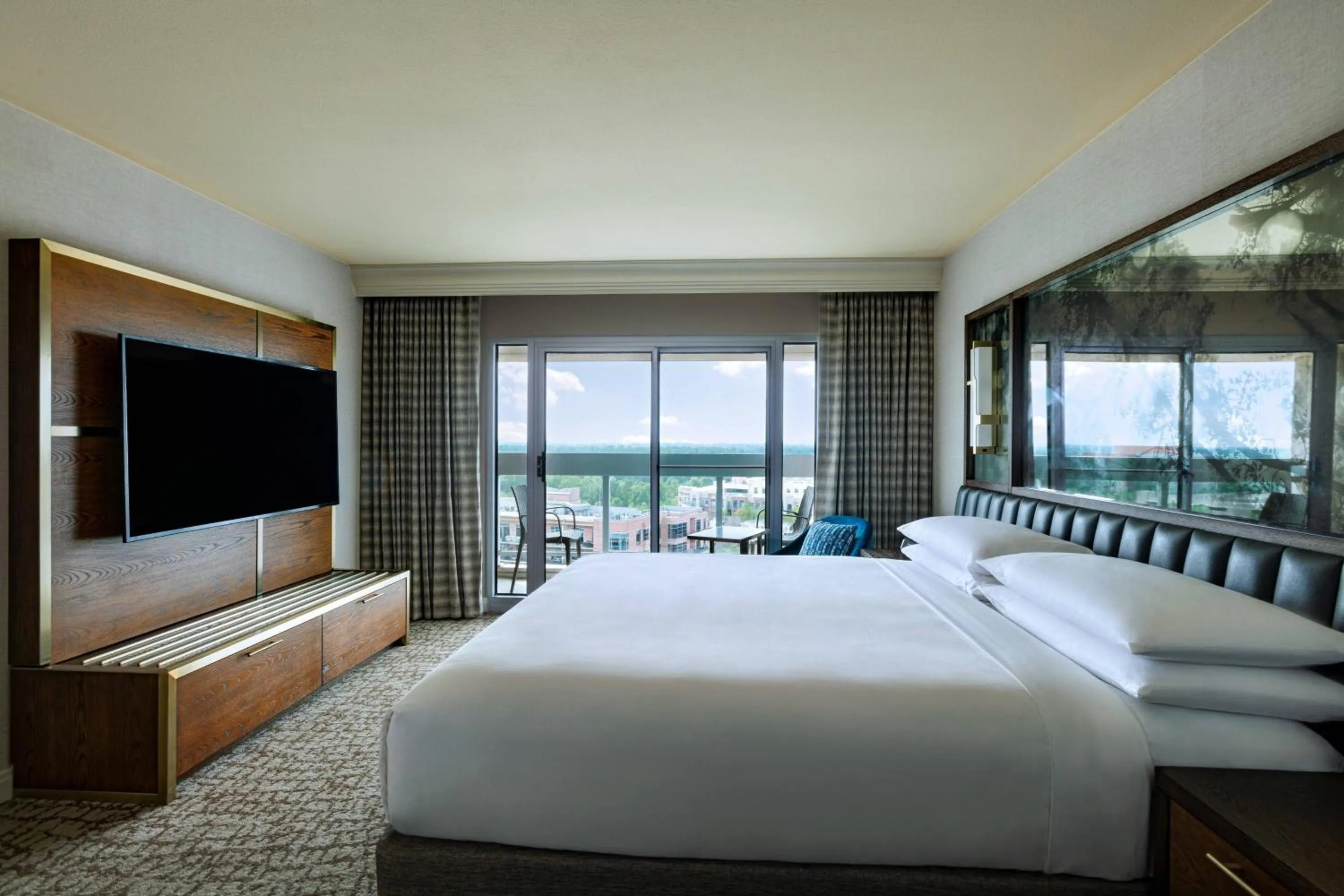 Bedroom, Bed in The Woodlands Waterway Marriott Hotel and Convention Center