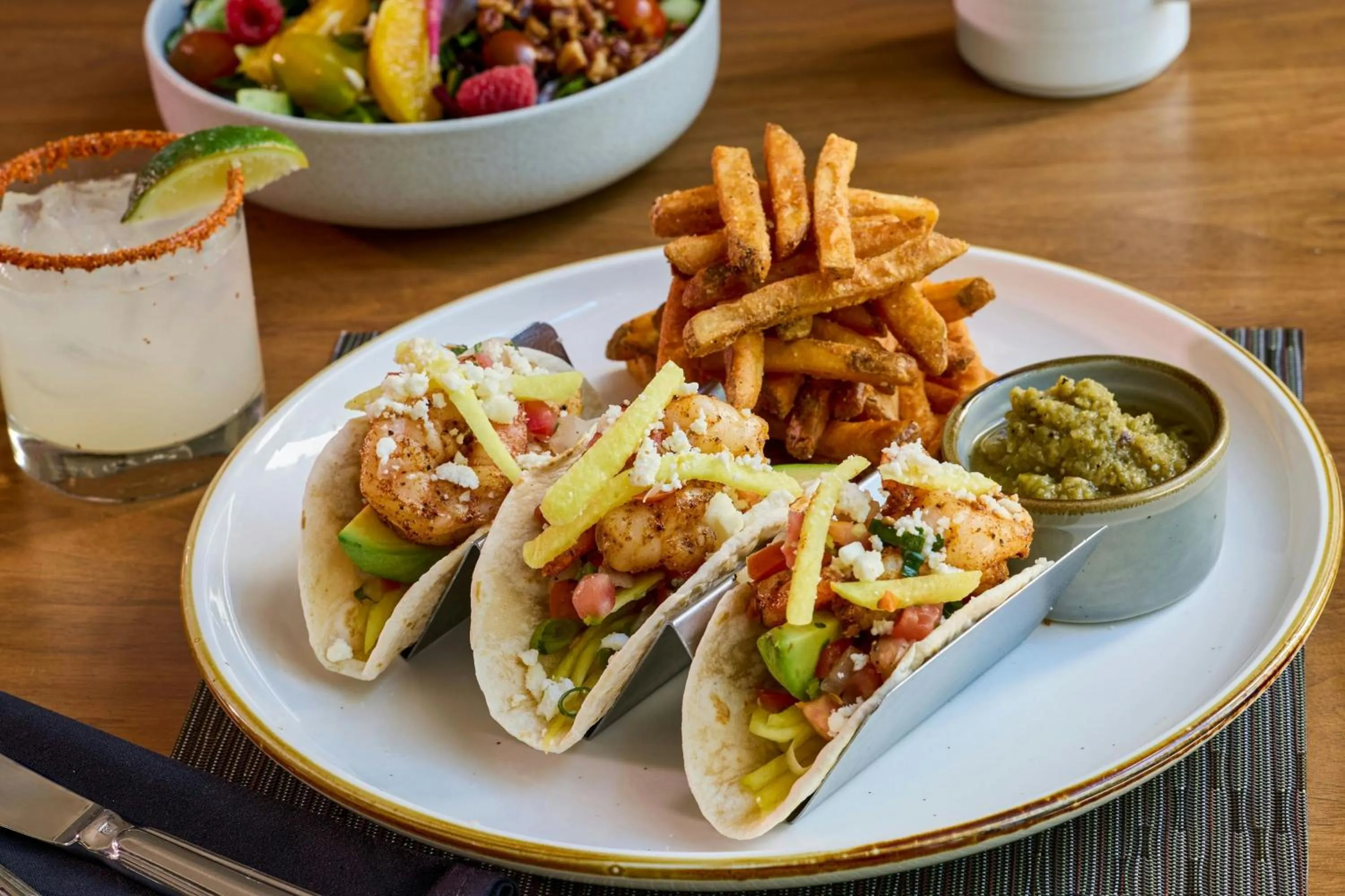 Lounge or bar in The Woodlands Waterway Marriott Hotel and Convention Center