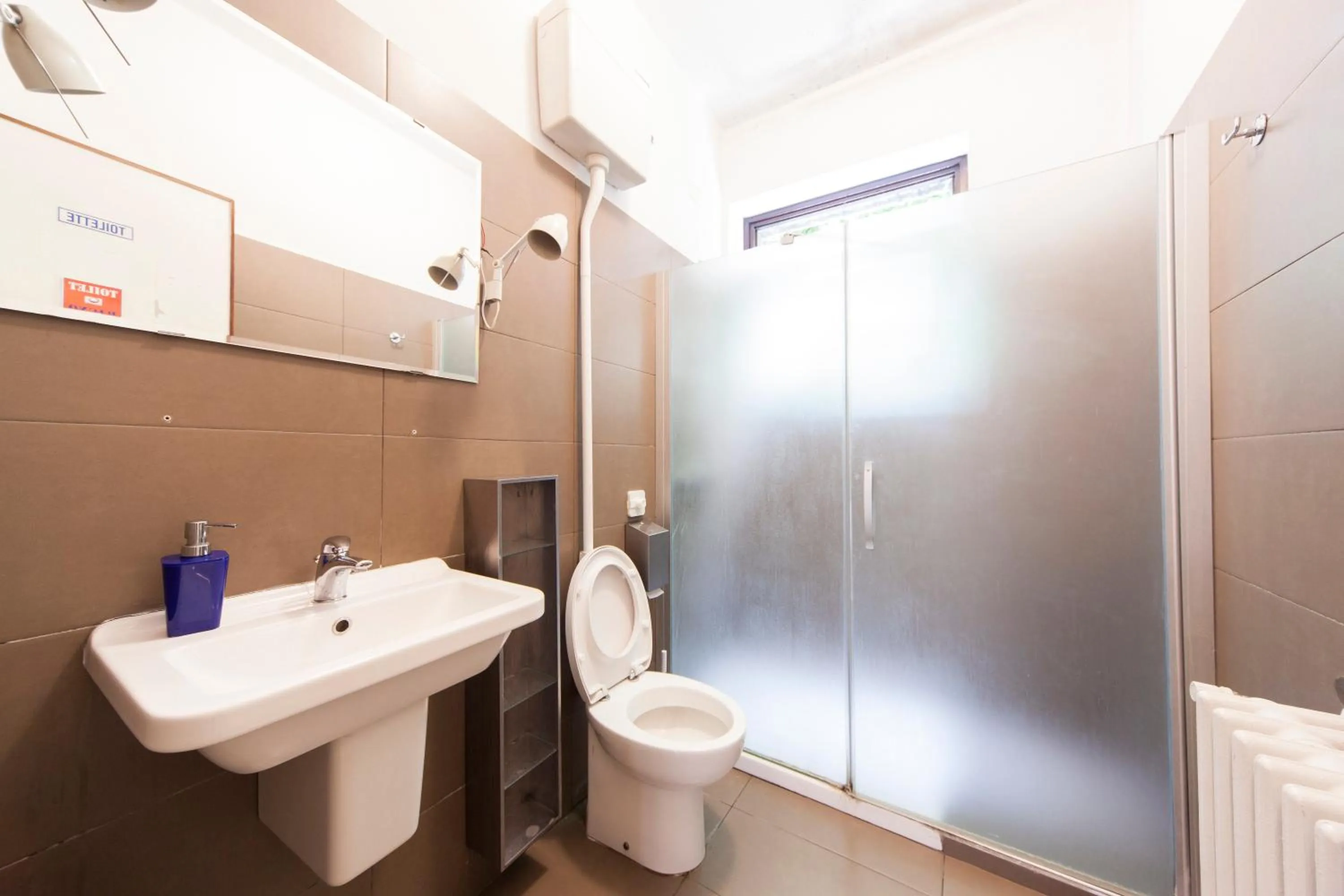 Shower in OstellOlinda