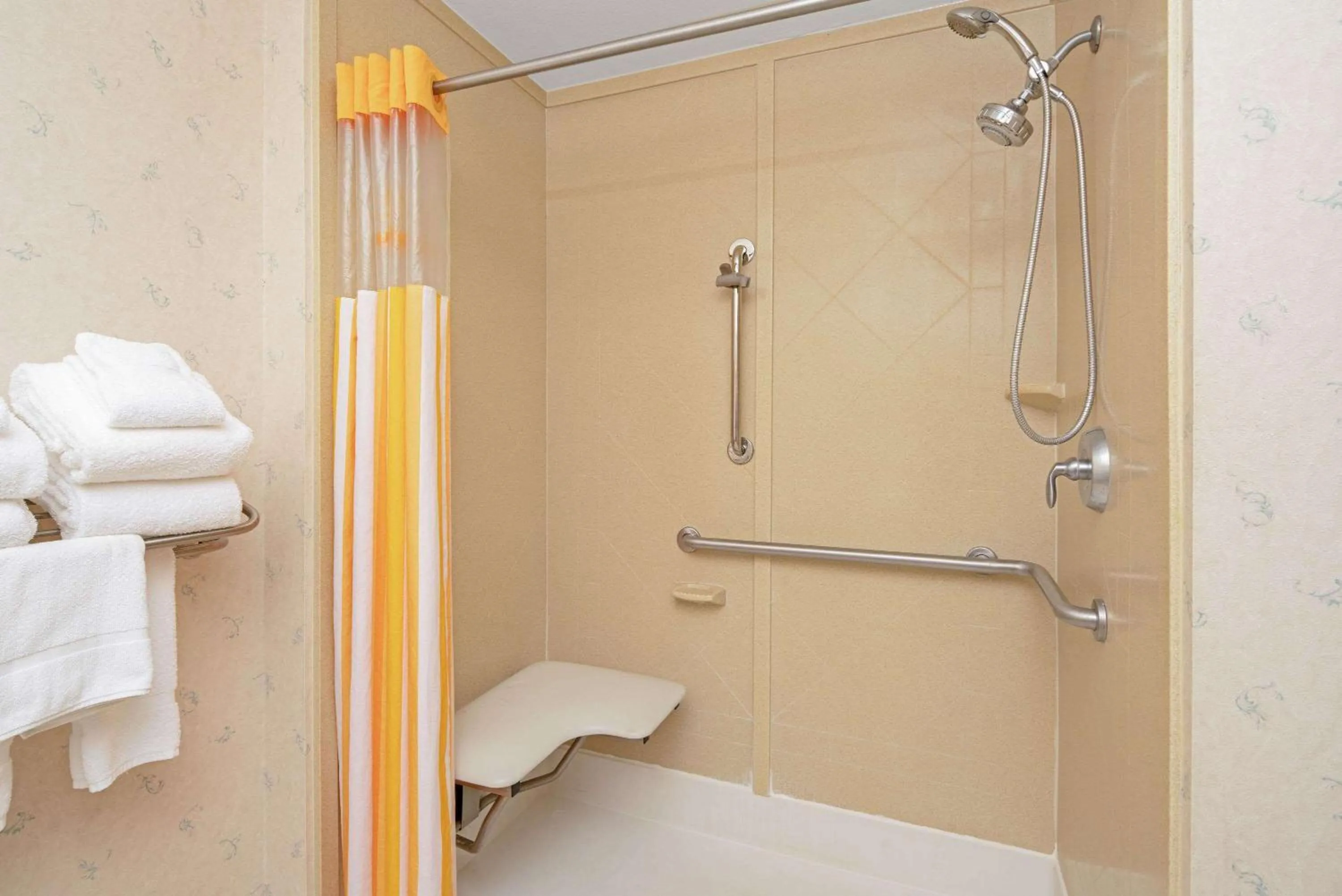 Shower in La Quinta by Wyndham Corpus Christi-N Padre Isl.