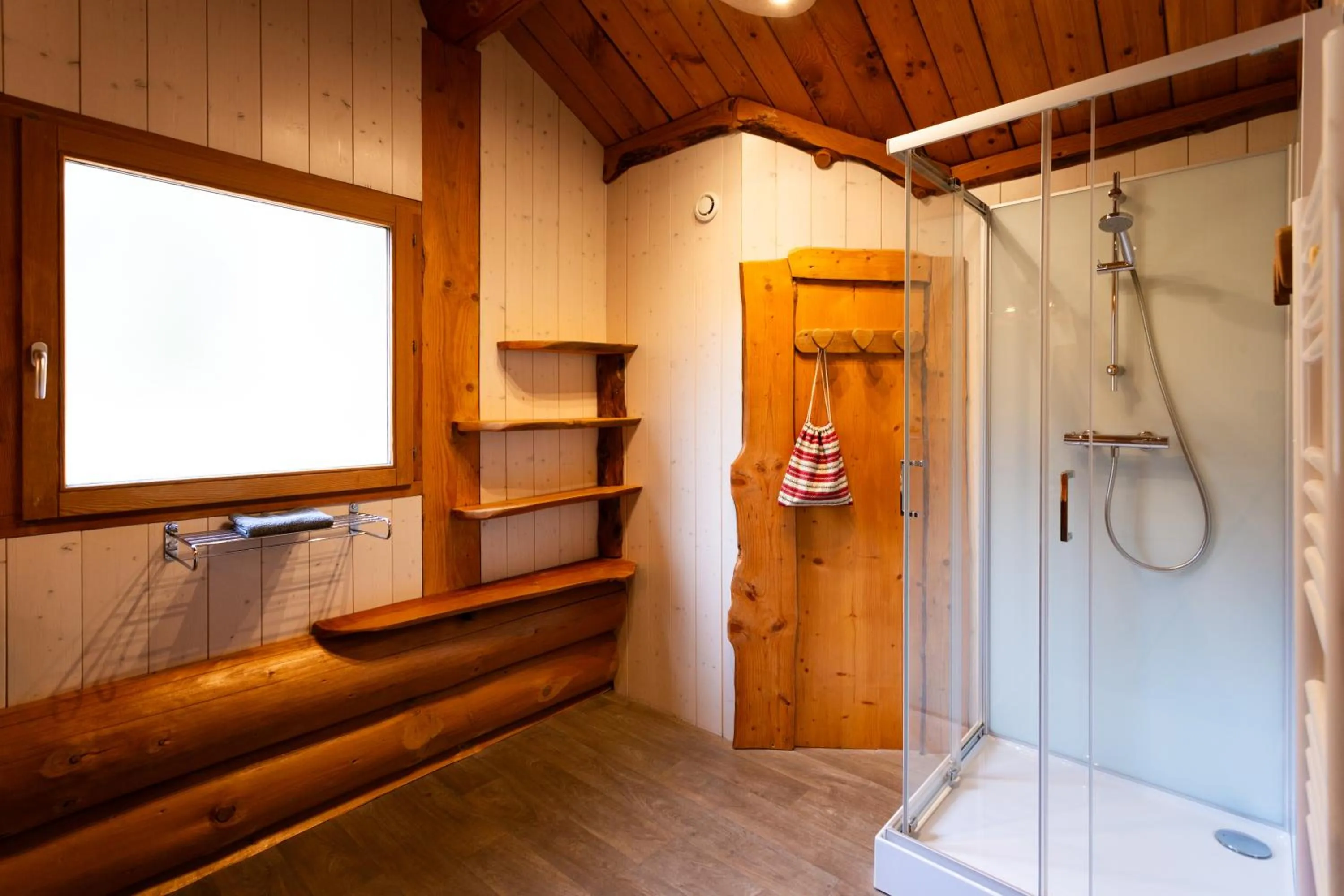 Shower in Le Couarôge Chalets et Appartements
