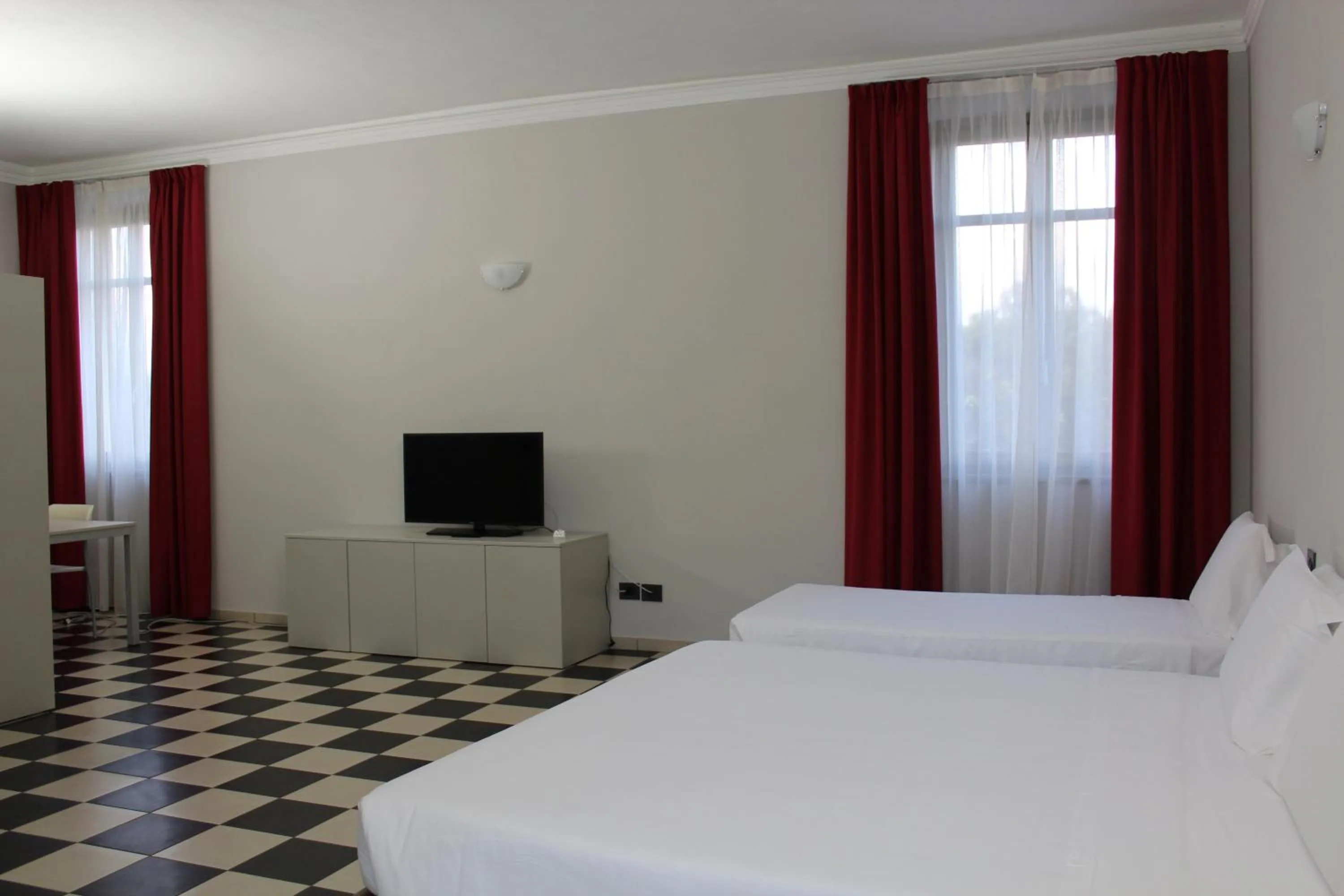 Photo of the whole room, Bed in Cascina Marchesa