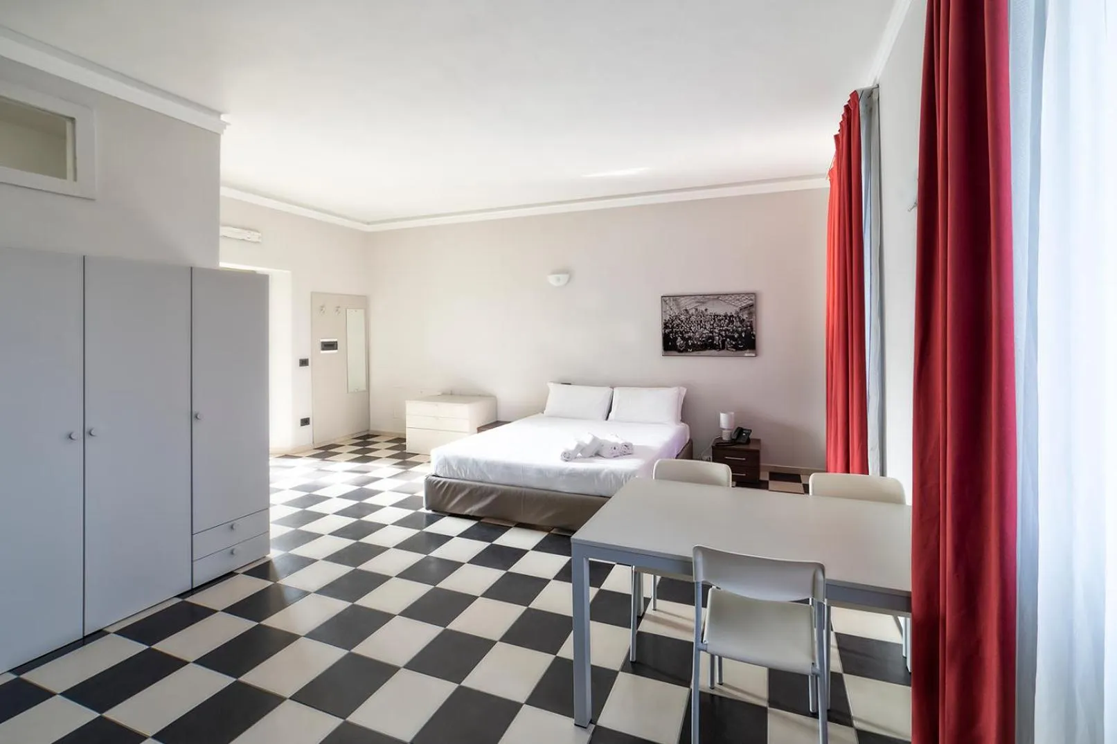 Photo of the whole room, Bed in Cascina Marchesa