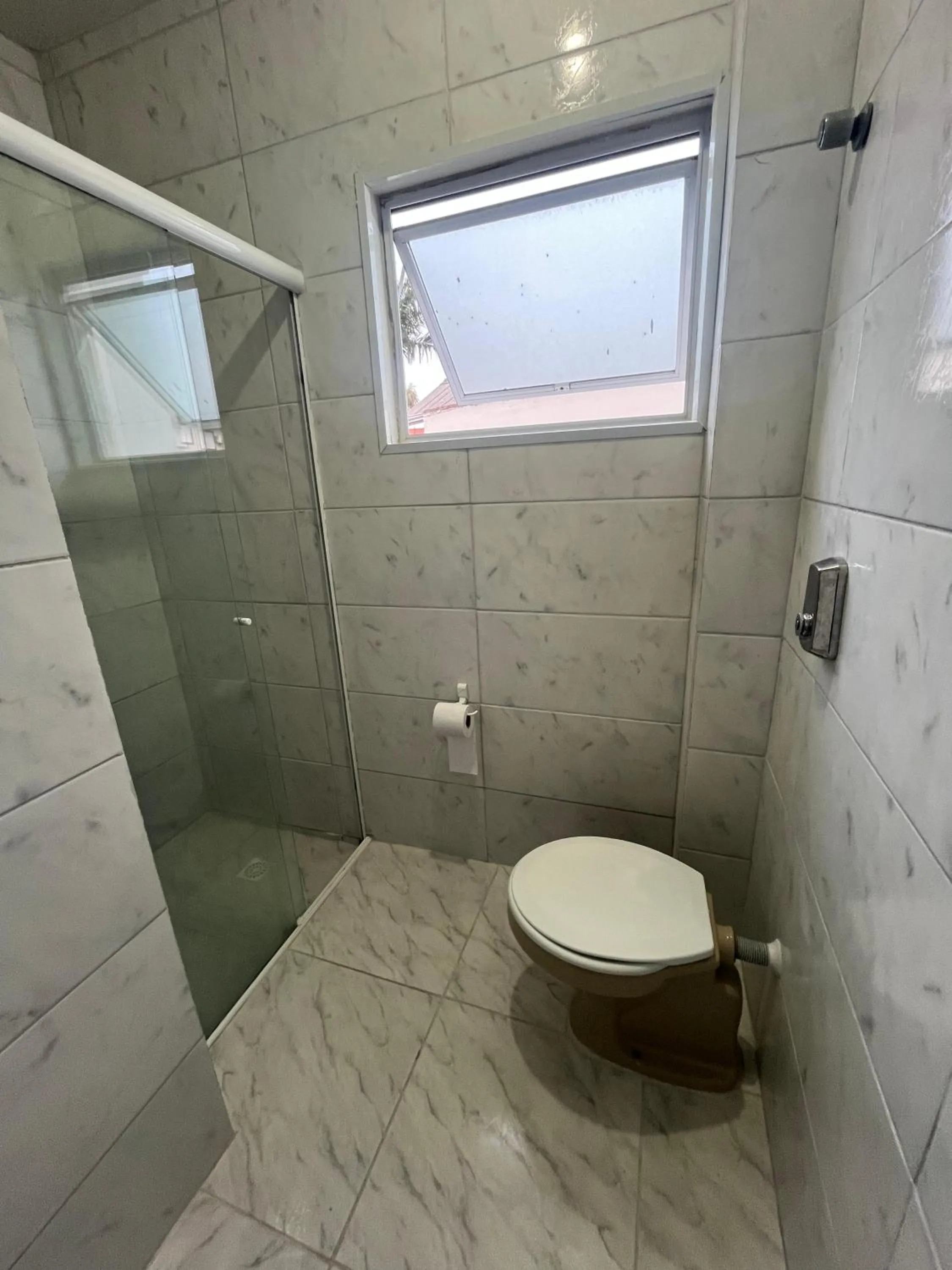 Shower in Gentil Hotel