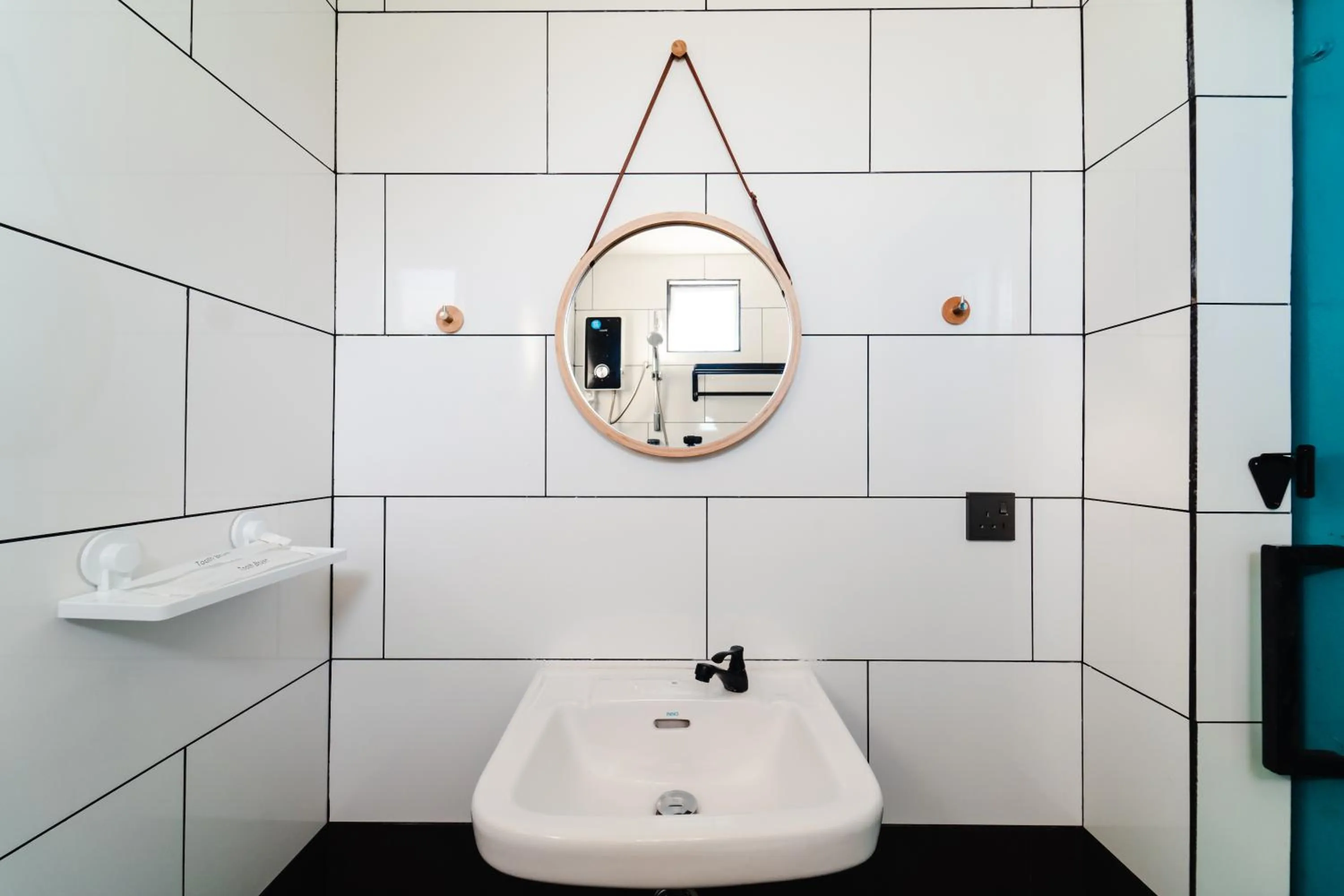 Shower in Perfect Hub Semporna