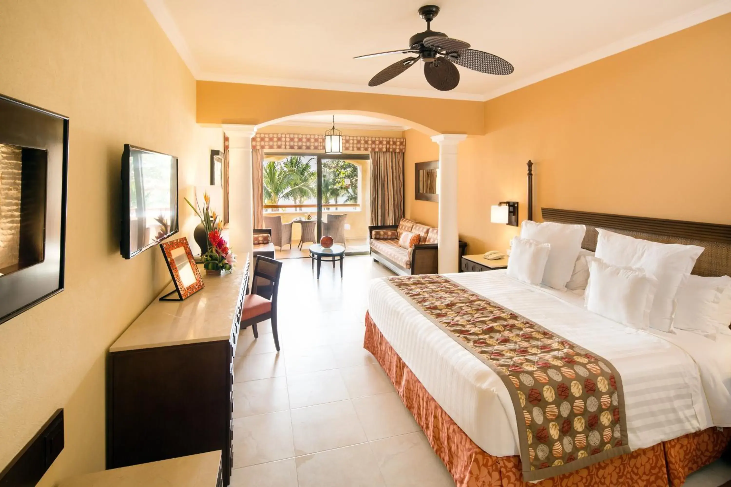 Photo of the whole room, Bed in Barceló Maya Palace - All Inclusive Photo of the whole room, Bed in Barceló Maya Palace - All Inclusive