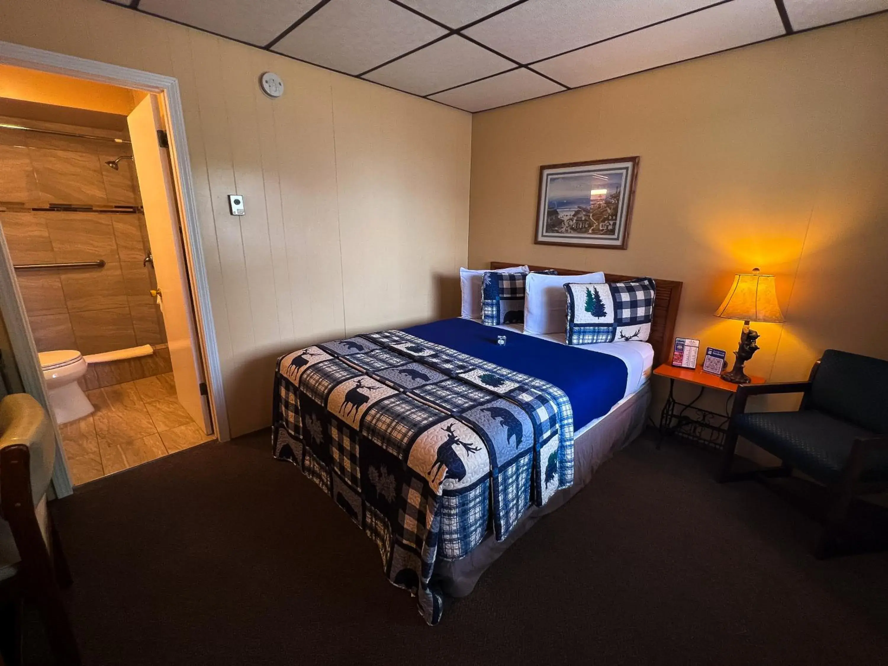 Queen Room in Riviera Motel Queen Room in Riviera Motel