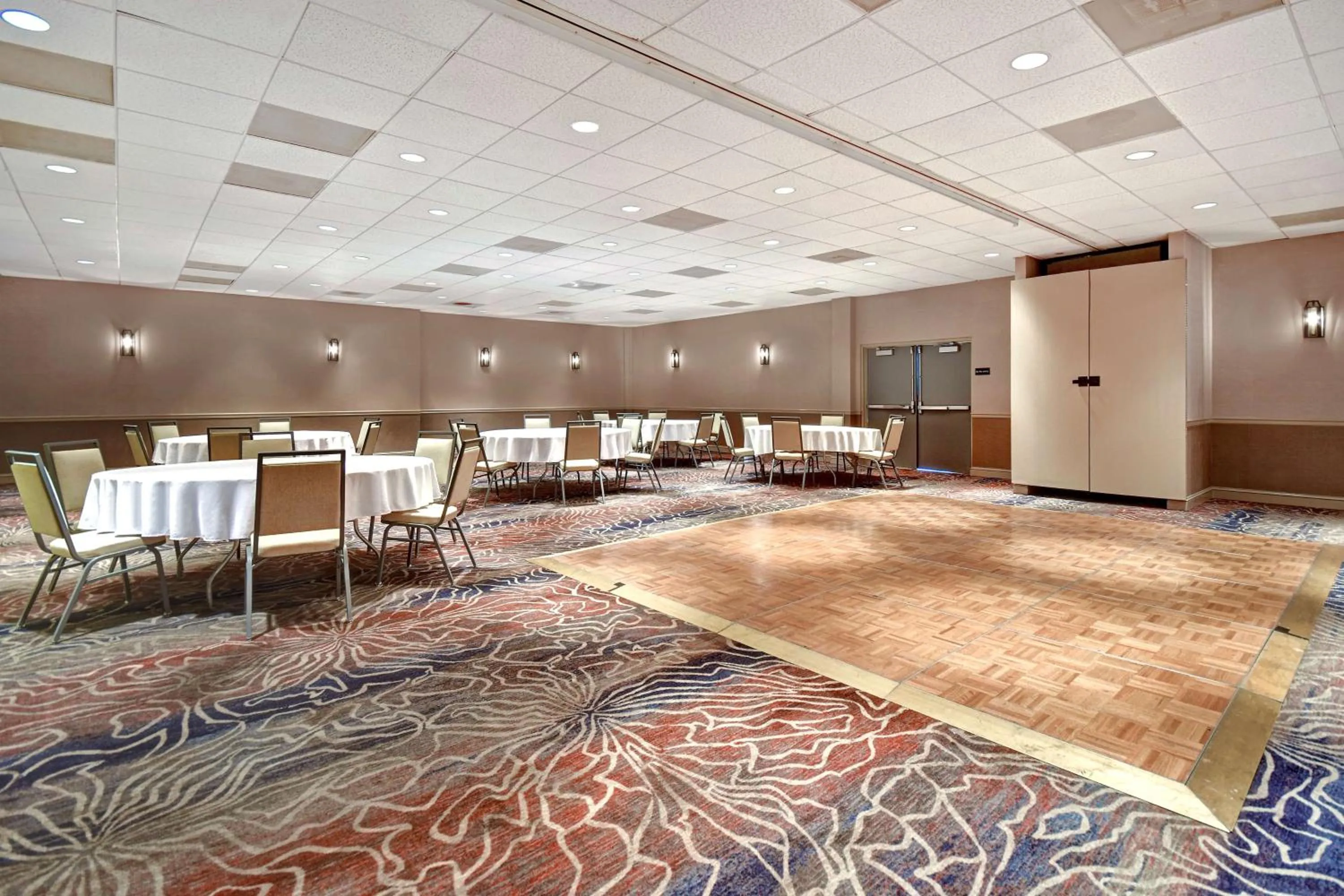 Meeting/conference room in Hampton Inn & Suites Alexandria Old Town Area South