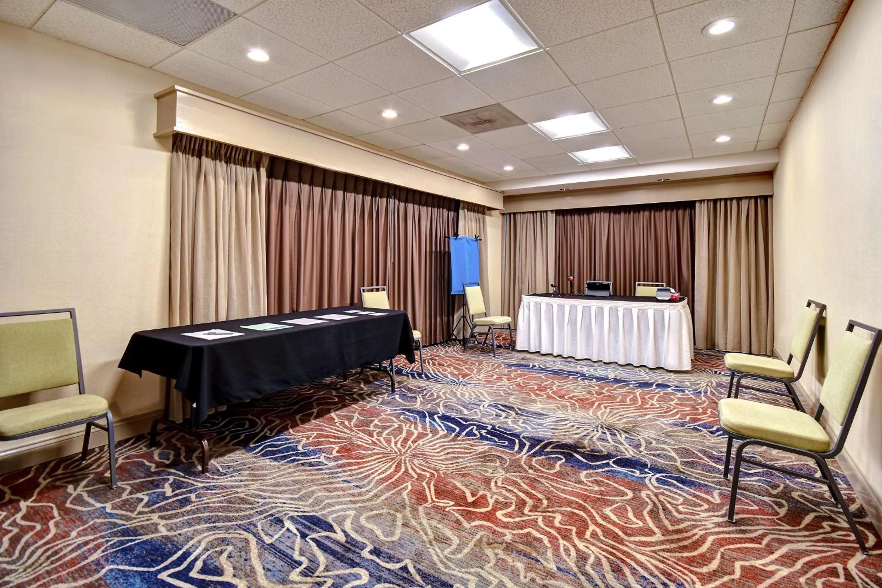 Meeting/conference room in Hampton Inn & Suites Alexandria Old Town Area South