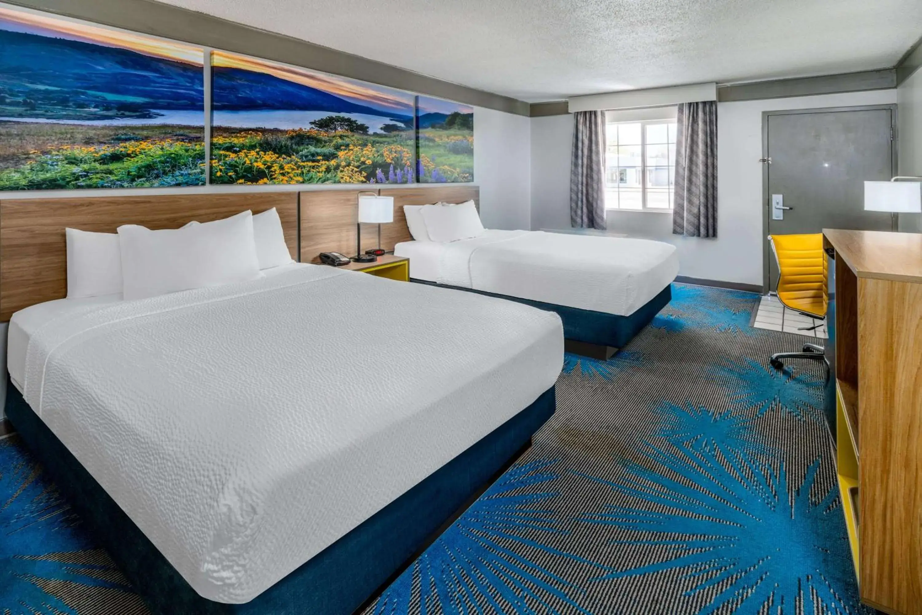 Deluxe Queen Room with Two Queen Beds -Disability Access - Non-Smoking in Days Inn by Wyndham Delta CO Deluxe Queen Room with Two Queen Beds -Disability Access - Non-Smoking in Days Inn by Wyndham Delta CO