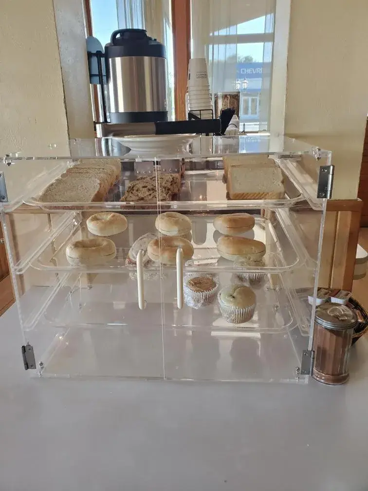 Breakfast in Days Inn by Wyndham Delta CO Breakfast in Days Inn by Wyndham Delta CO