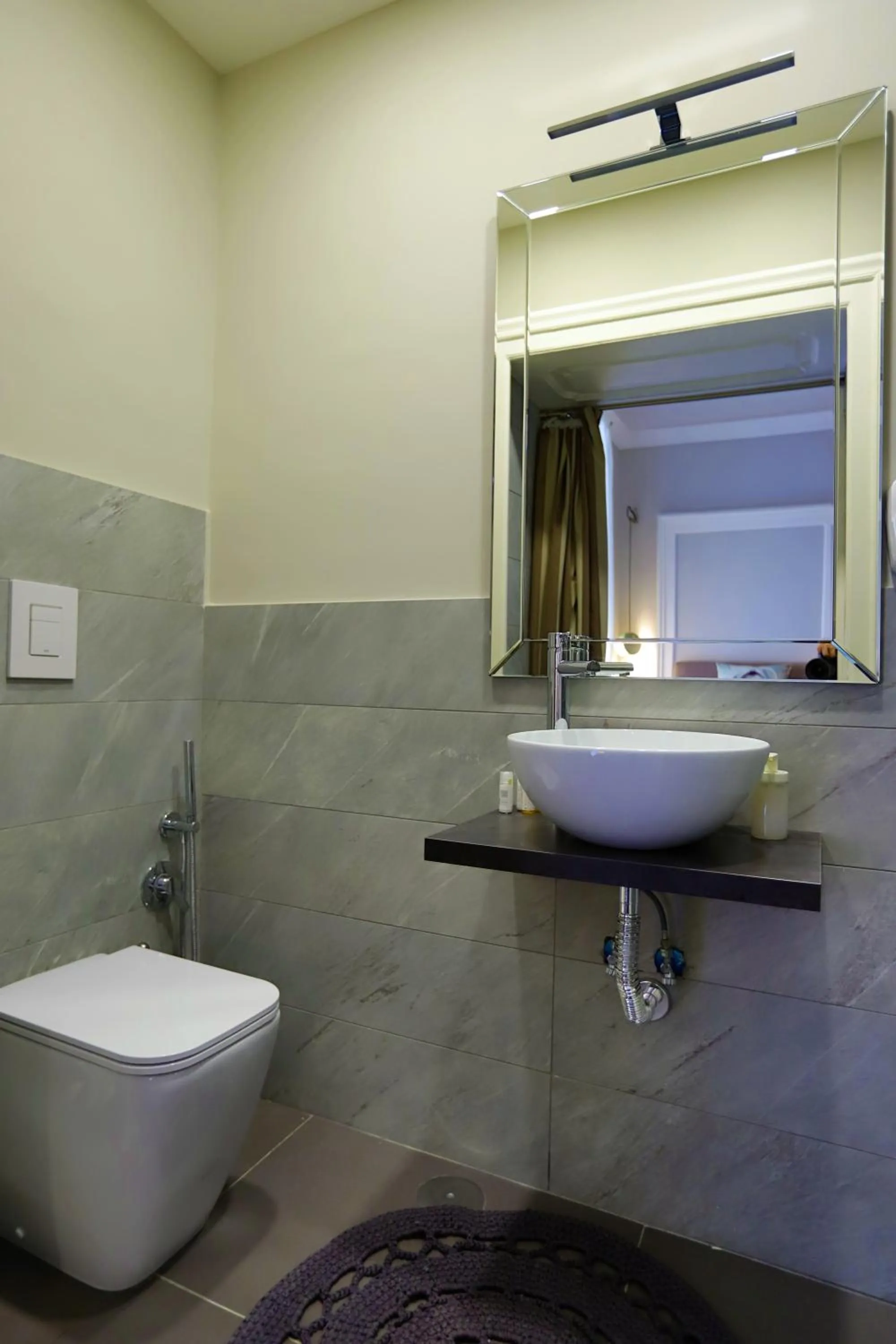 Bathroom in PORTO 53