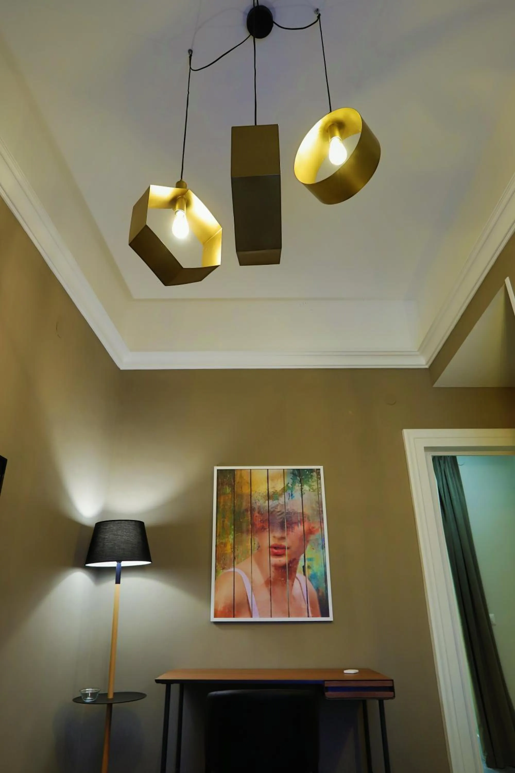 Photo of the whole room in PORTO 53