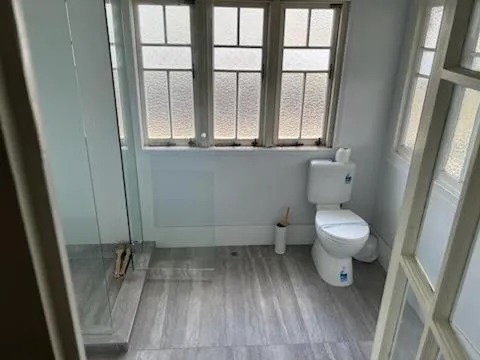 Toilet in Maryborough City Motel